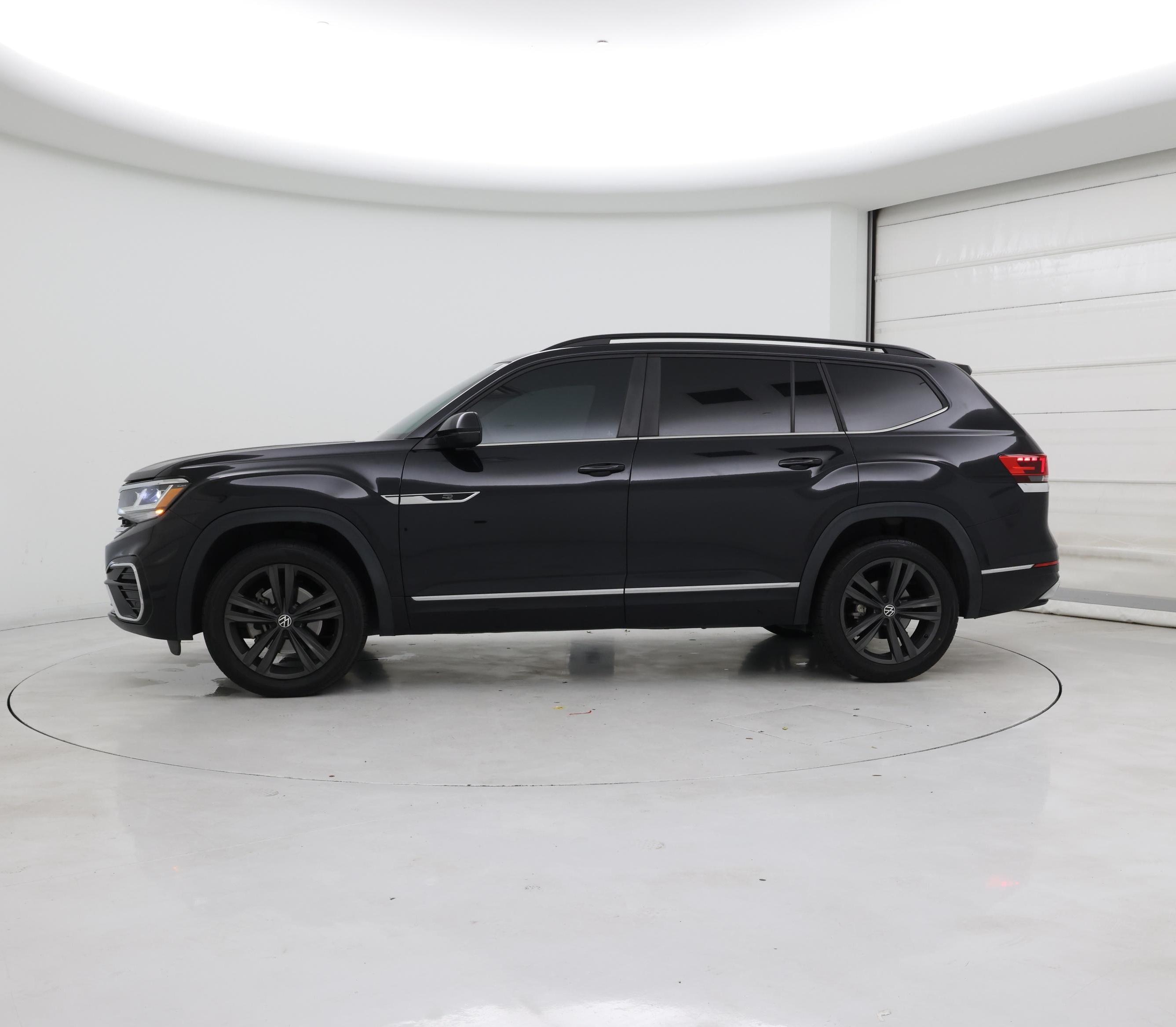 Thumbnail: 2021 Volkswagen Atlas - 3