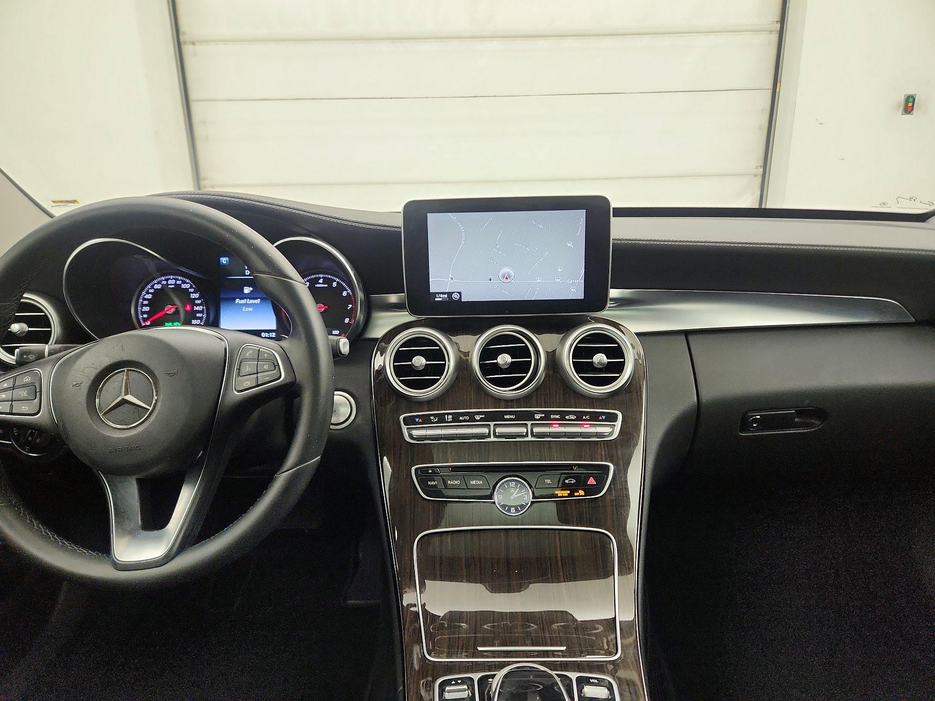 Thumbnail: 2015 Mercedes-Benz C-Class - 9