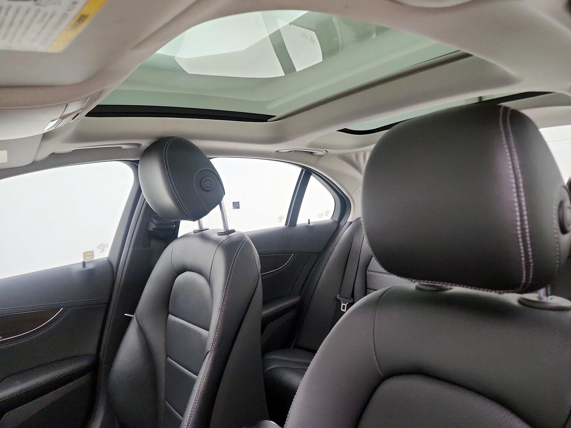 Thumbnail: 2015 Mercedes-Benz C-Class - 20
