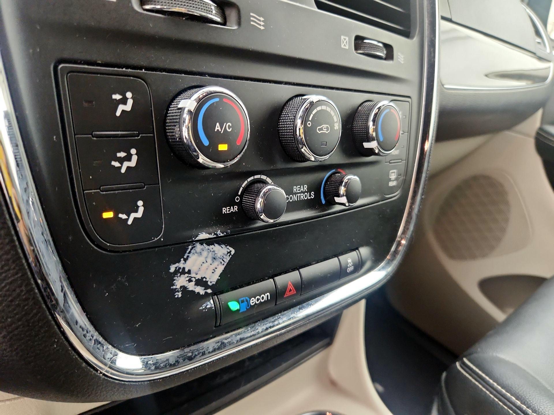 Thumbnail: 2017 Dodge Grand Caravan - 15