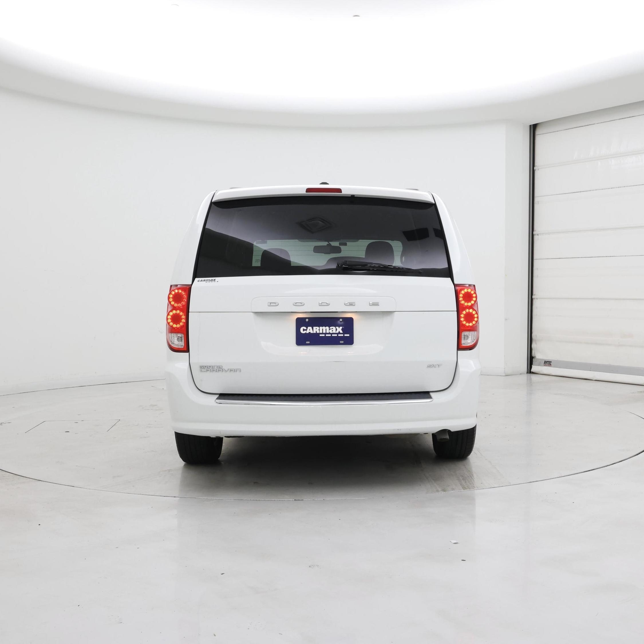 Thumbnail: 2017 Dodge Grand Caravan - 6