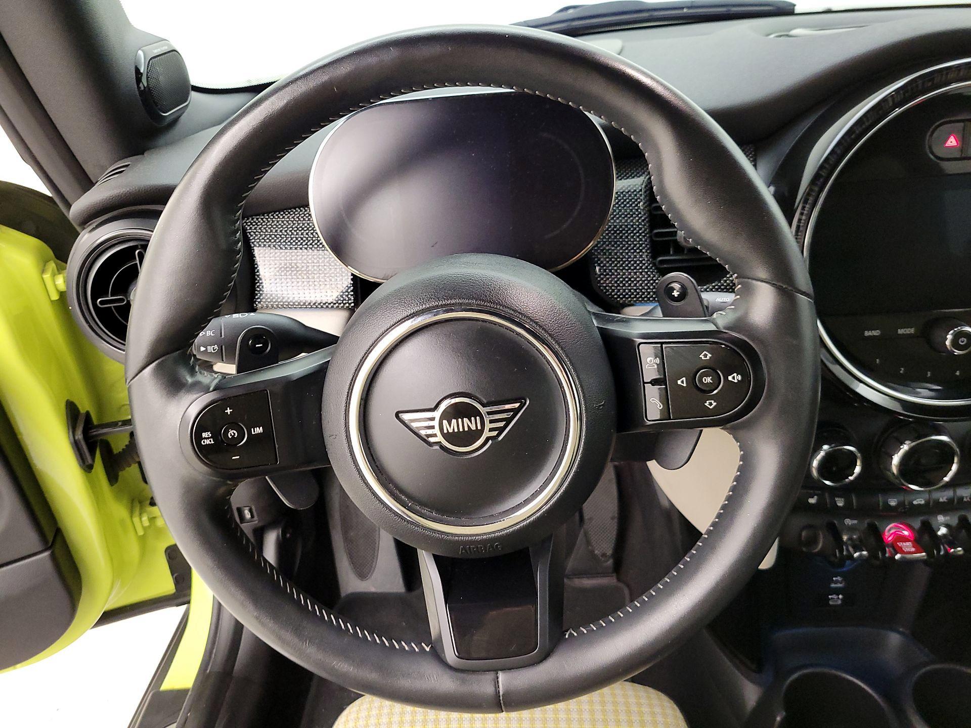 Thumbnail: 2022 MINI Cooper - 10