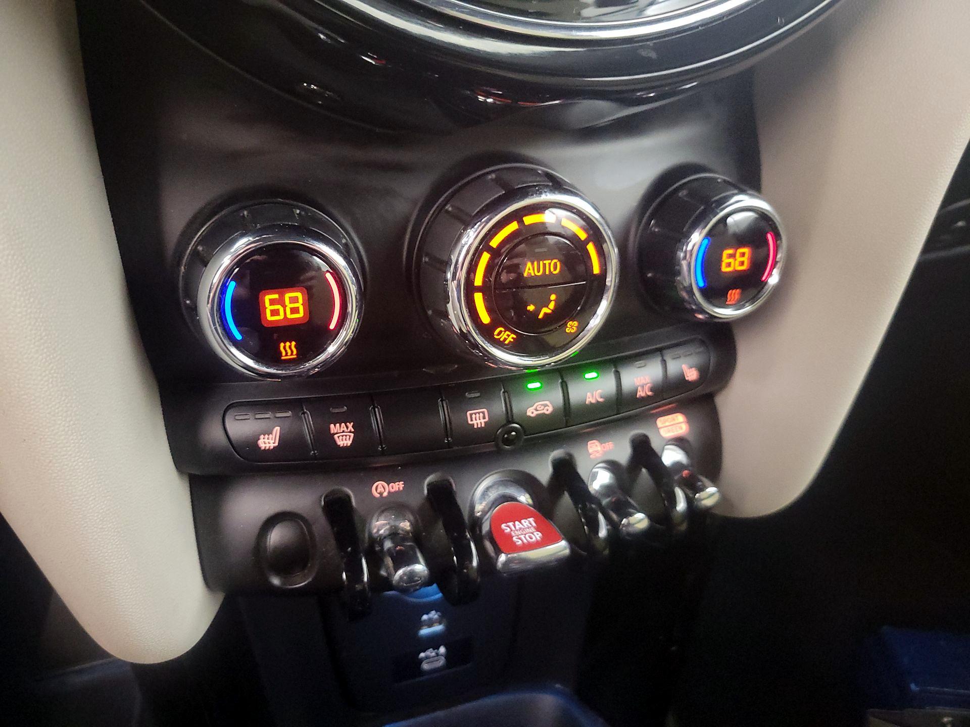 Thumbnail: 2022 MINI Cooper - 17