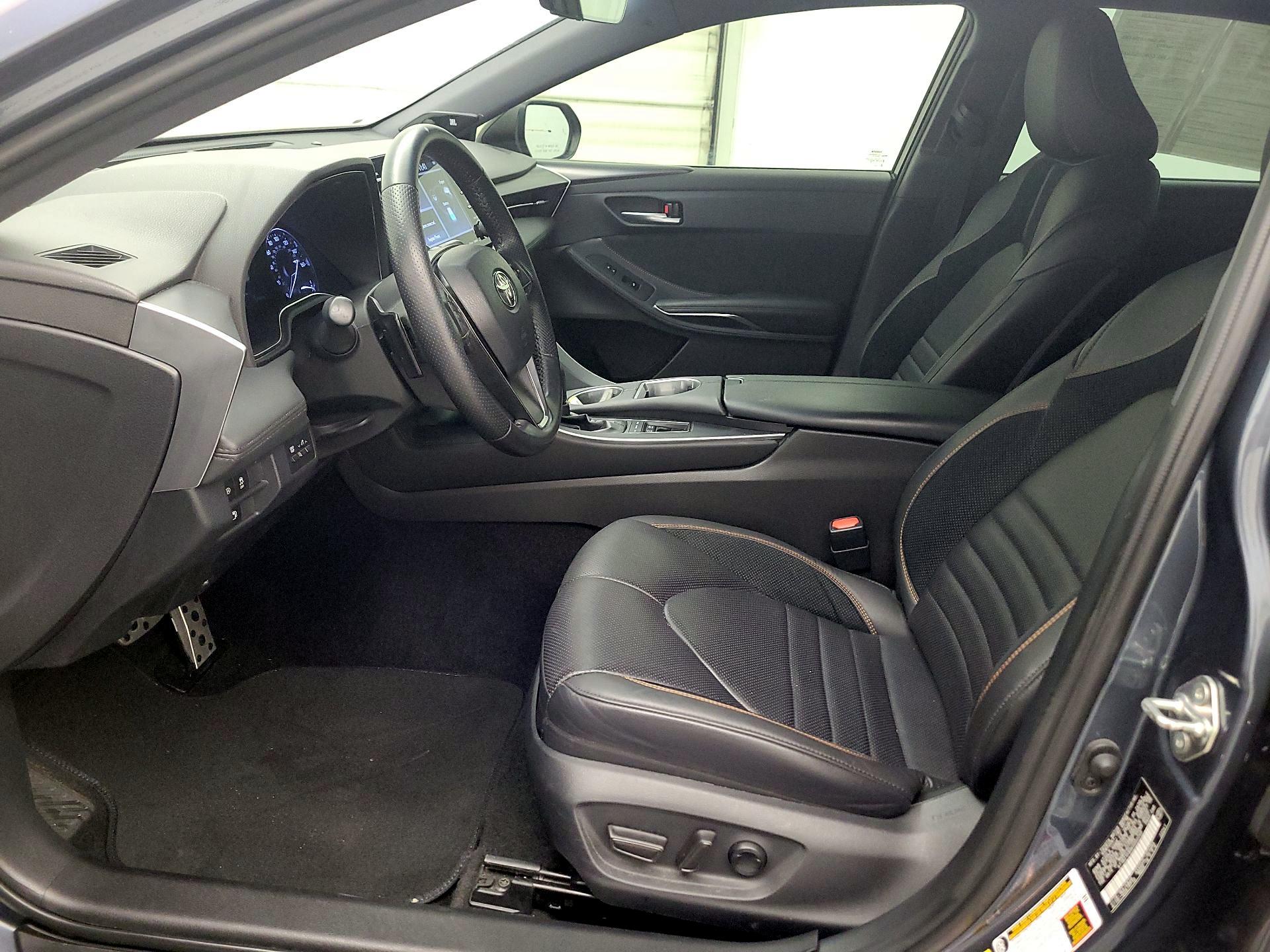 Thumbnail: 2019 Toyota Avalon - 11