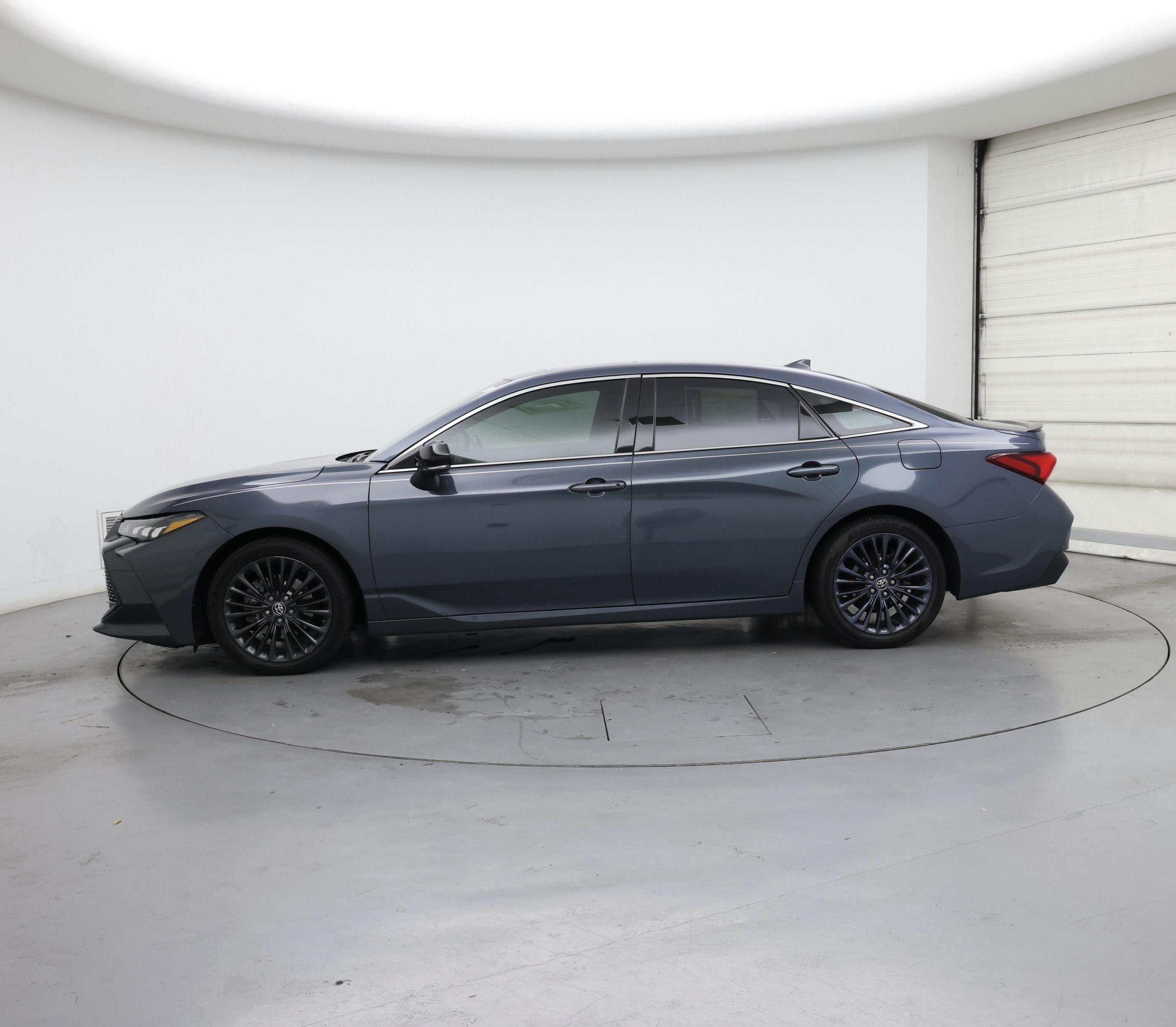 Thumbnail: 2019 Toyota Avalon - 3