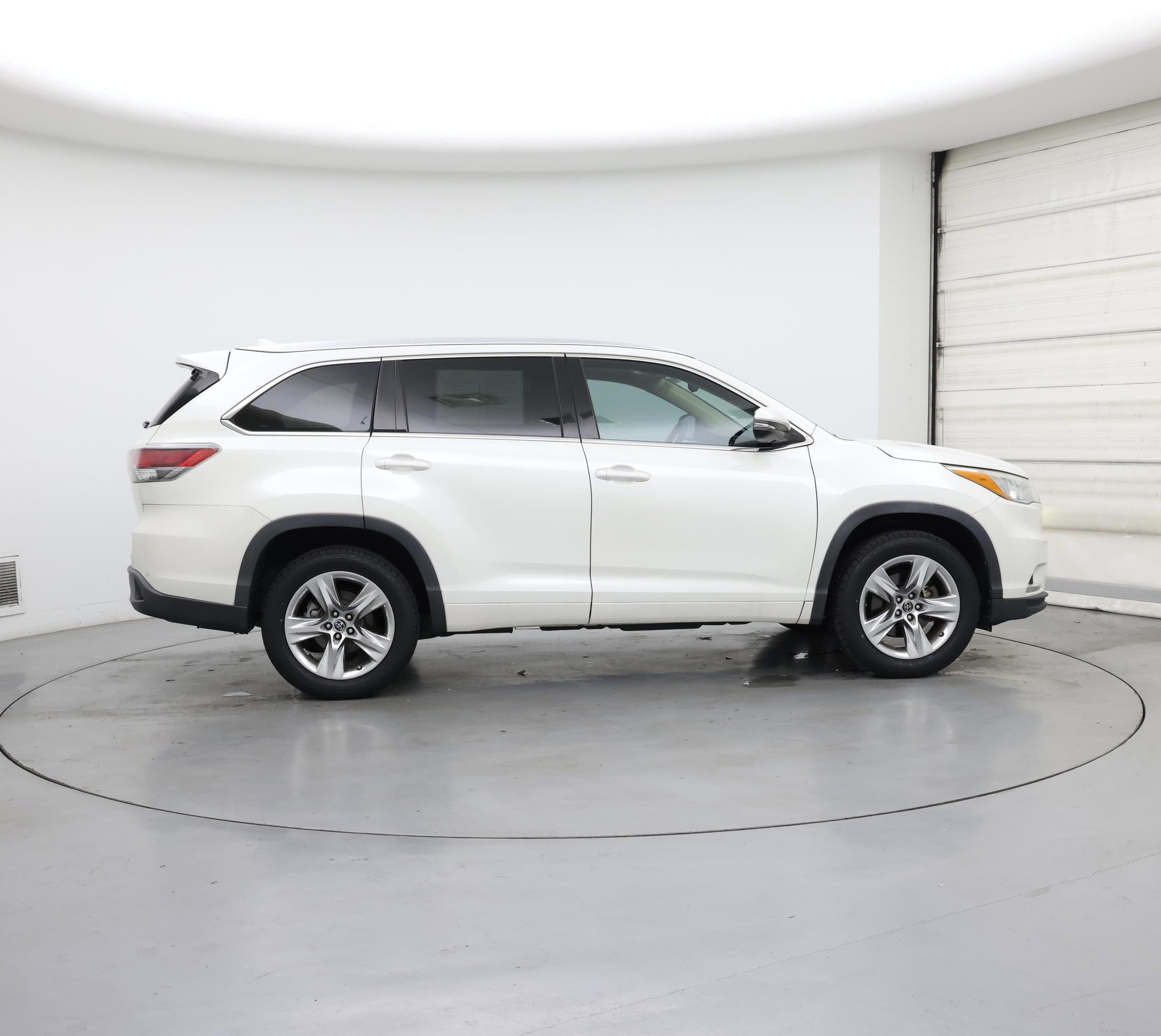 Thumbnail: 2016 Toyota Highlander - 7