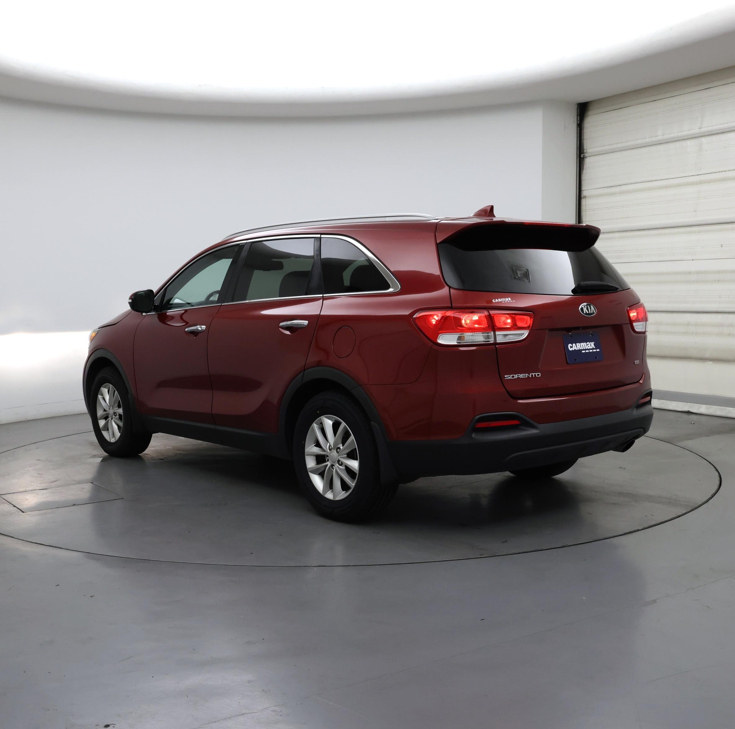 Thumbnail: 2017 Kia Sorento - 2