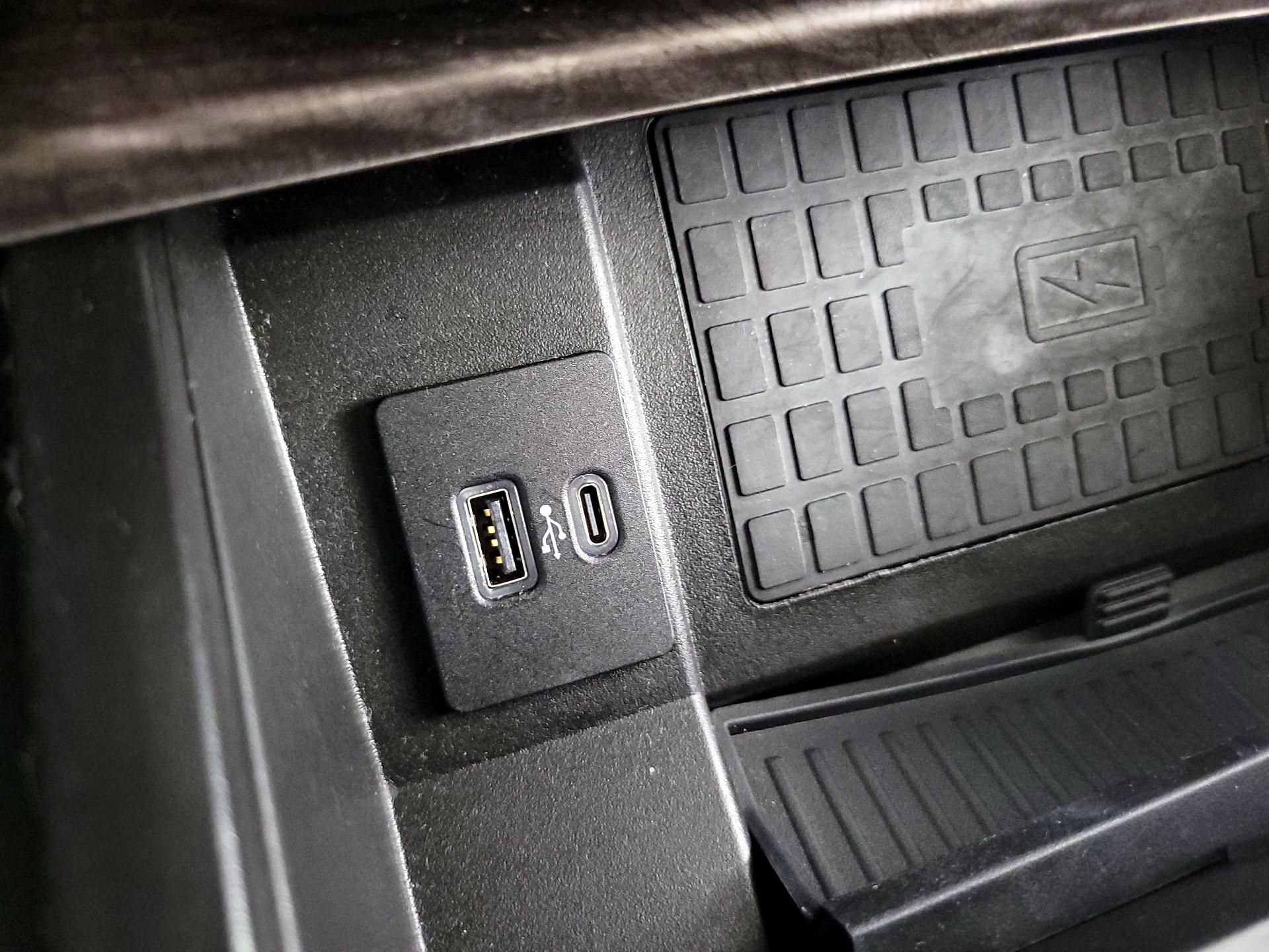 Thumbnail: 2021 Ford Expedition - 19