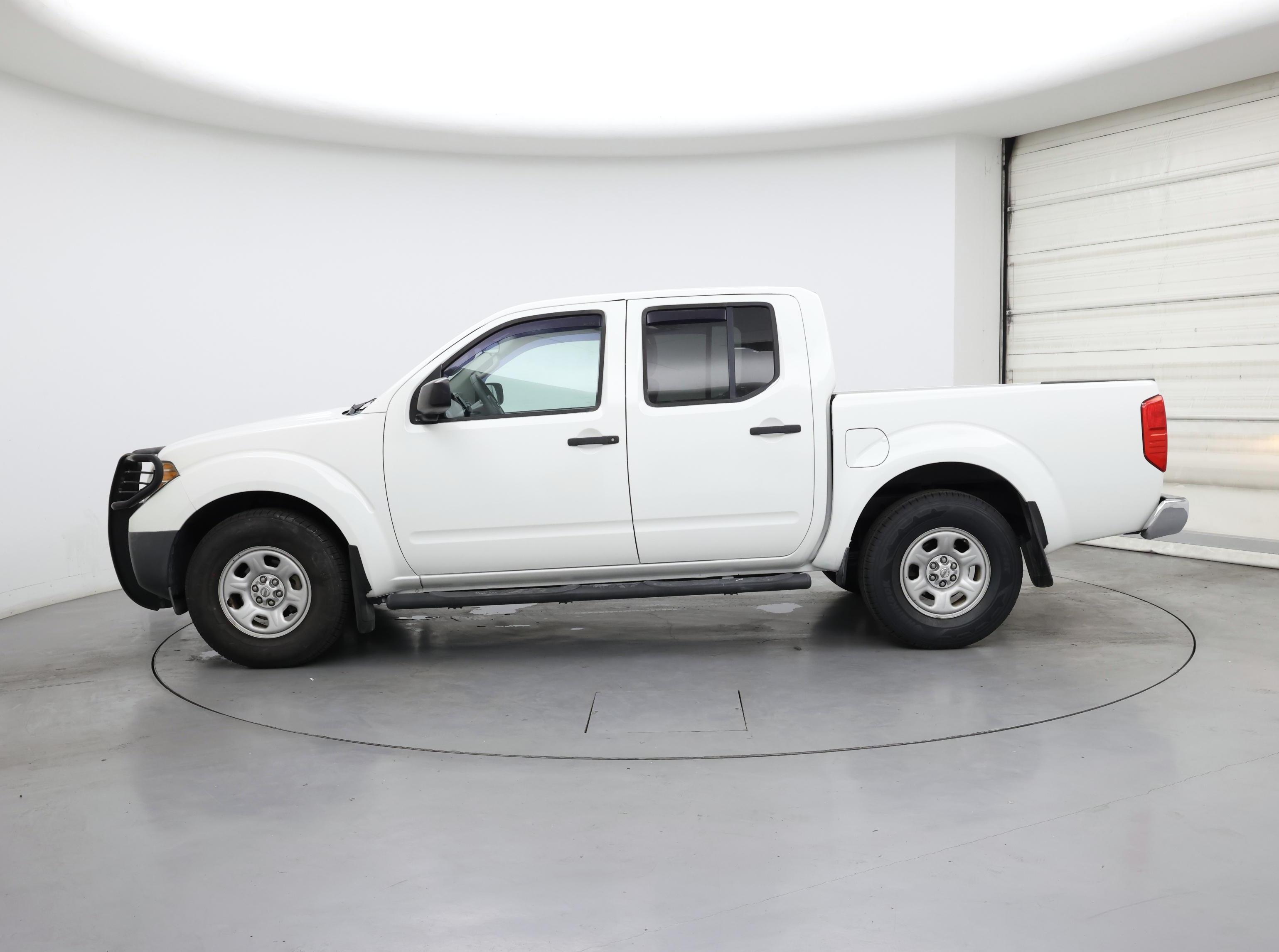 Thumbnail: 2015 Nissan Frontier - 3