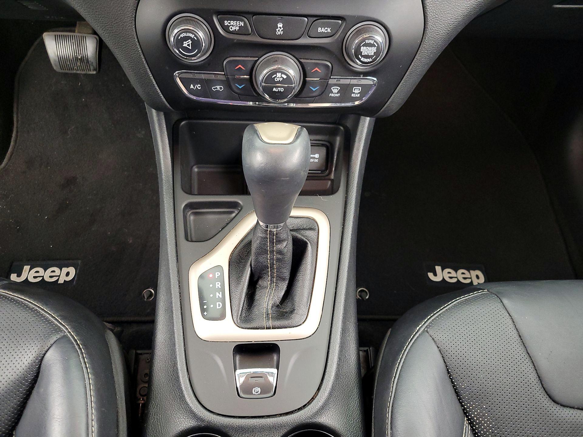 Thumbnail: 2014 Jeep Cherokee - 16