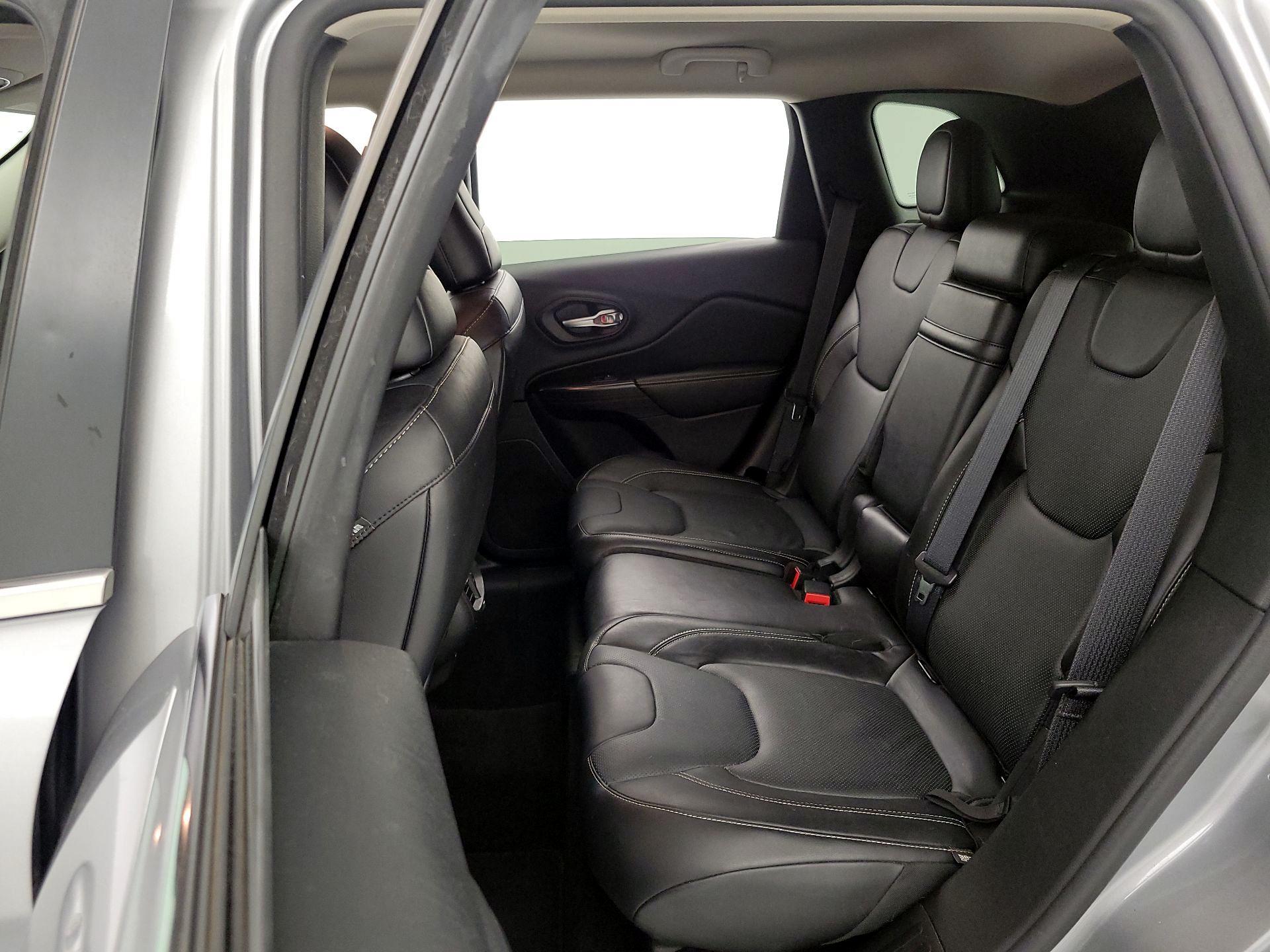 Thumbnail: 2014 Jeep Cherokee - 18