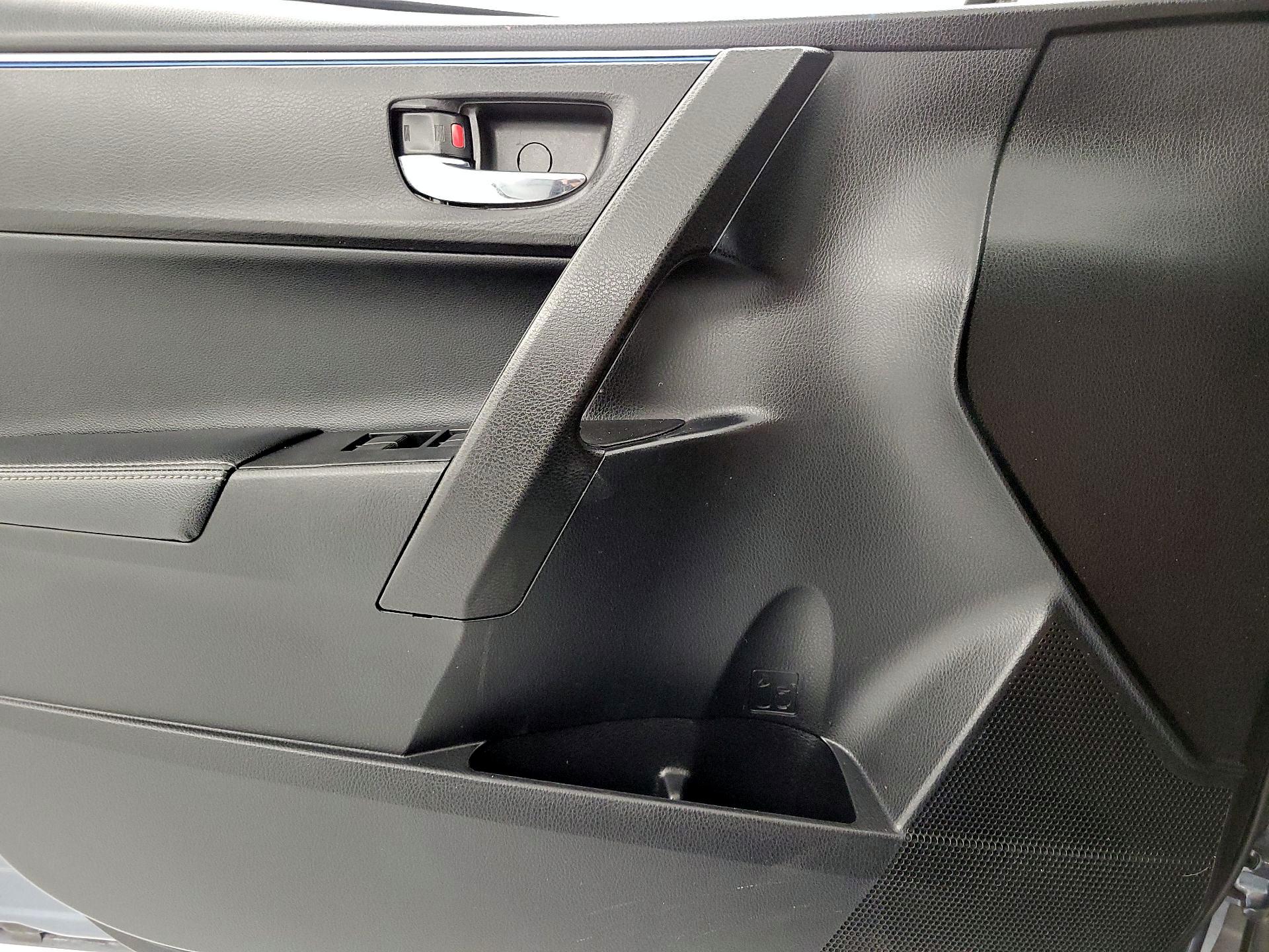 Thumbnail: 2016 Toyota Corolla - 12