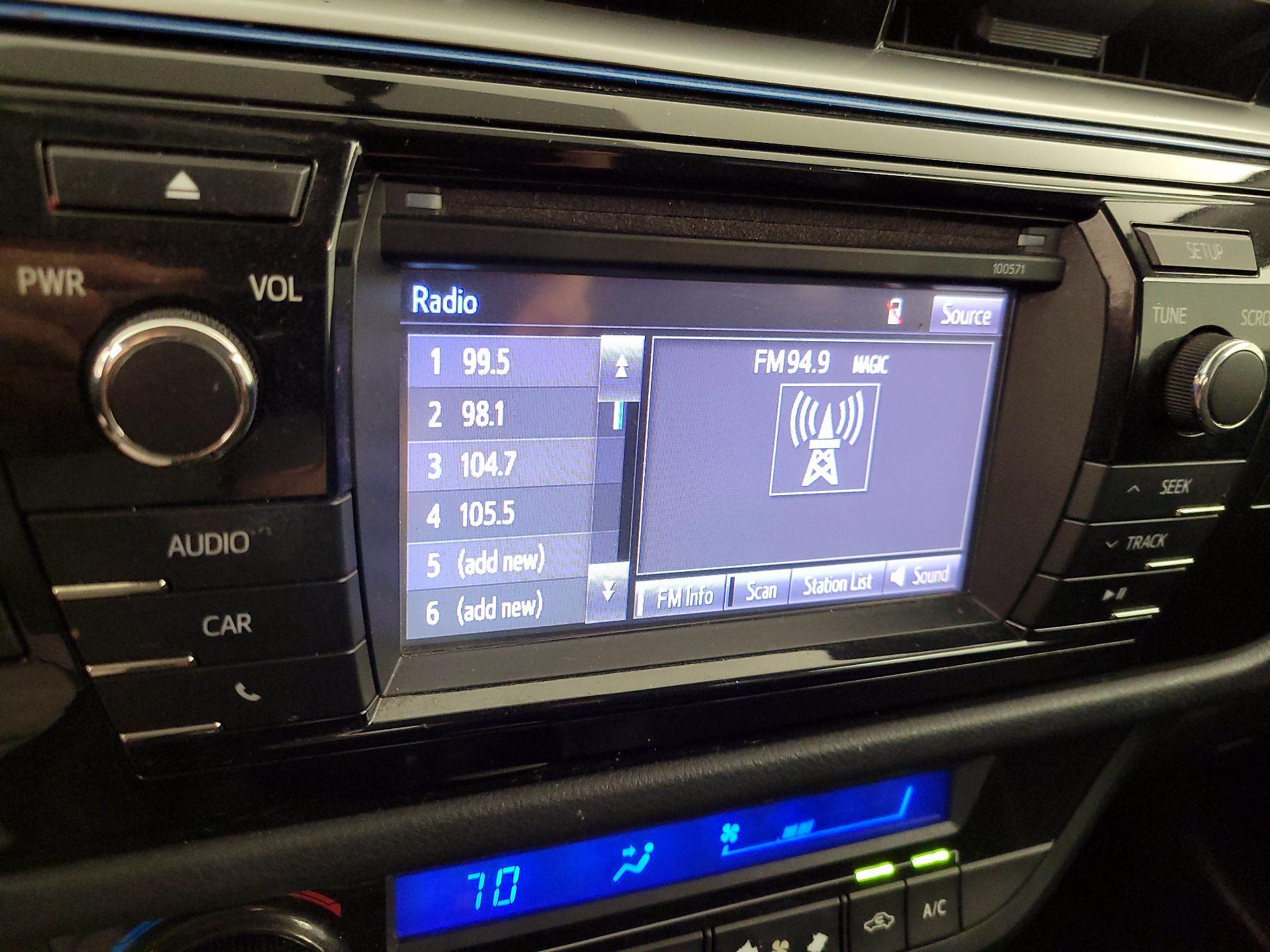 Thumbnail: 2016 Toyota Corolla - 15