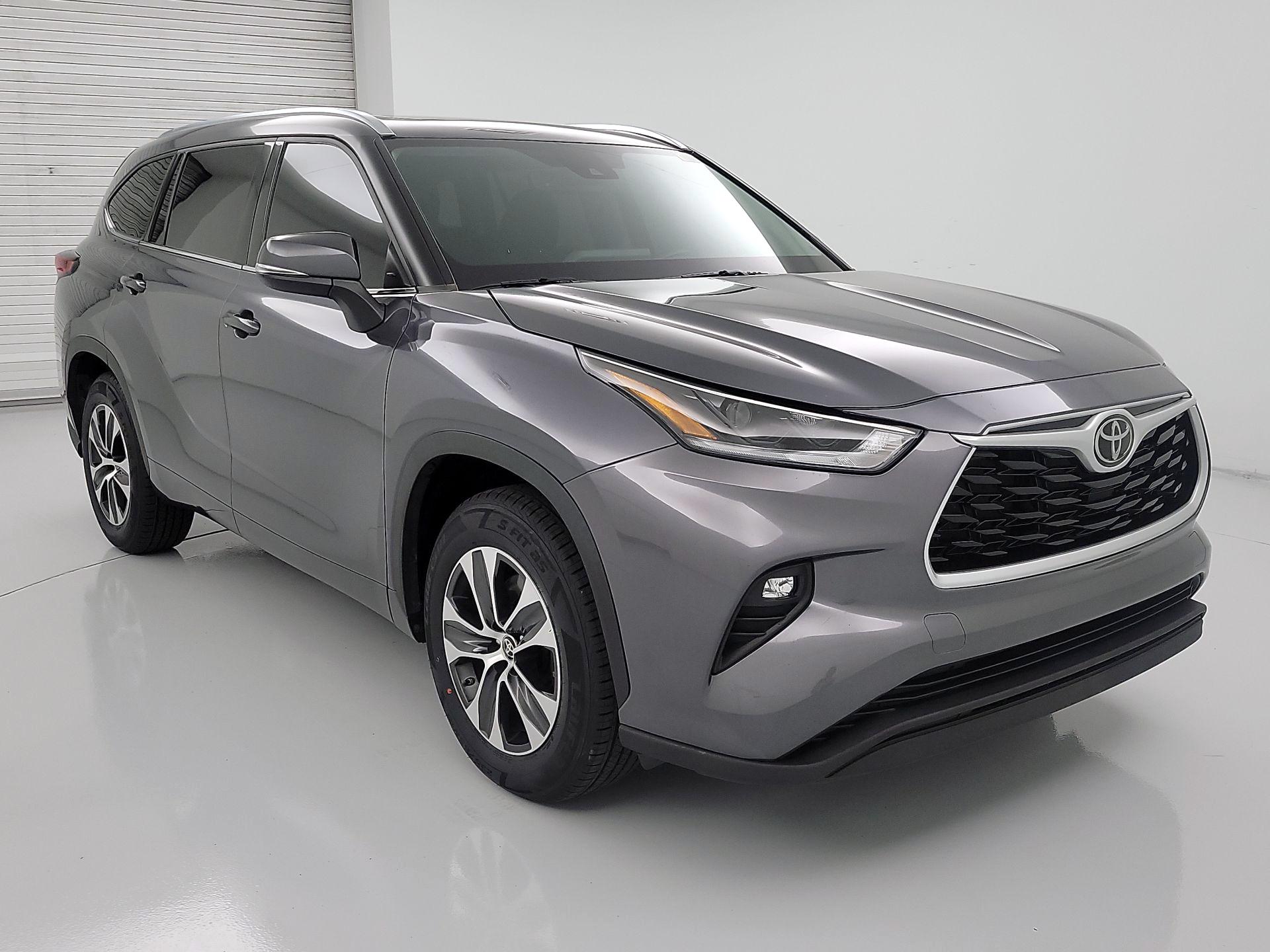 Thumbnail: 2021 Toyota Highlander - 1