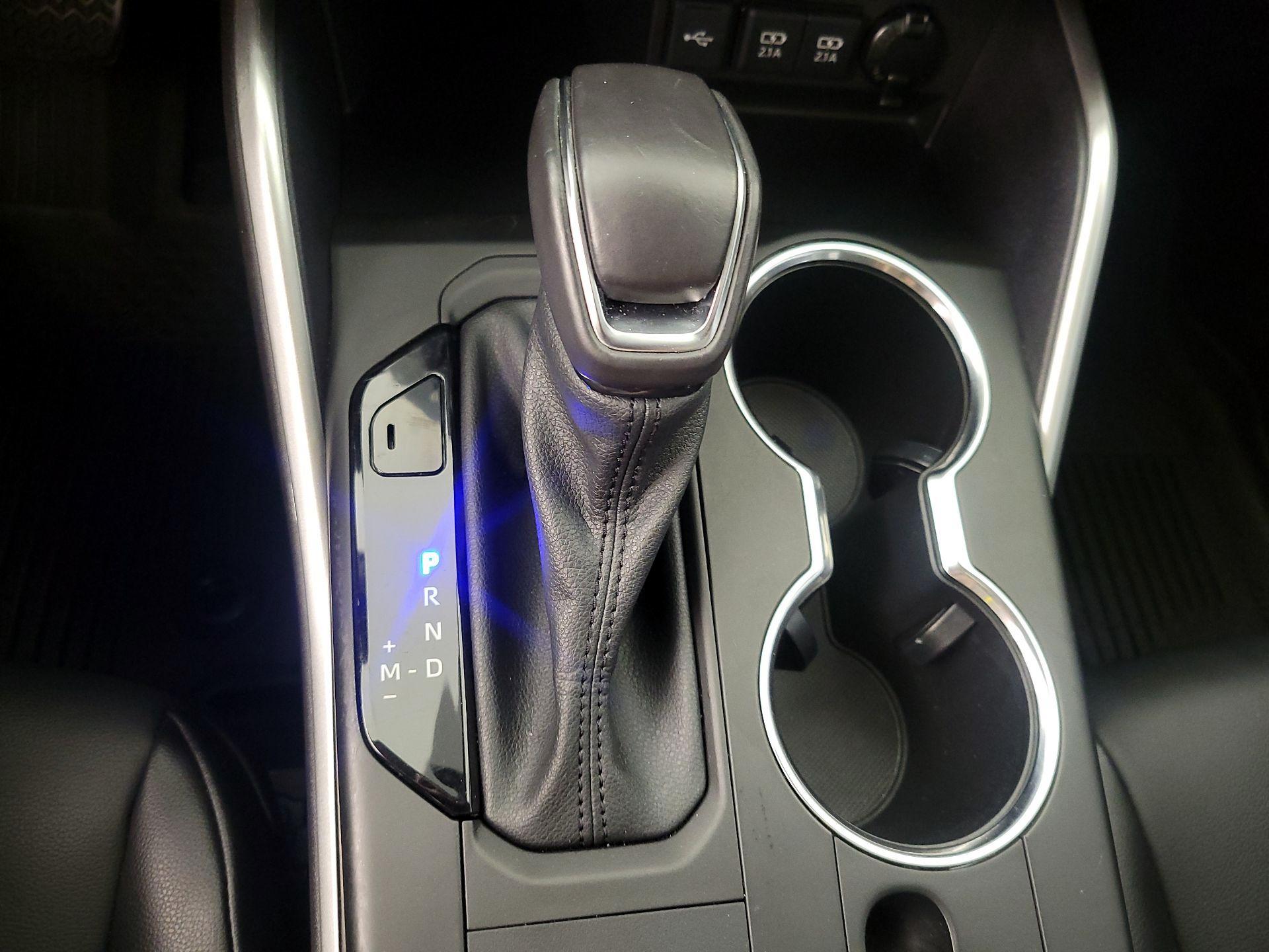 Thumbnail: 2021 Toyota Highlander - 15