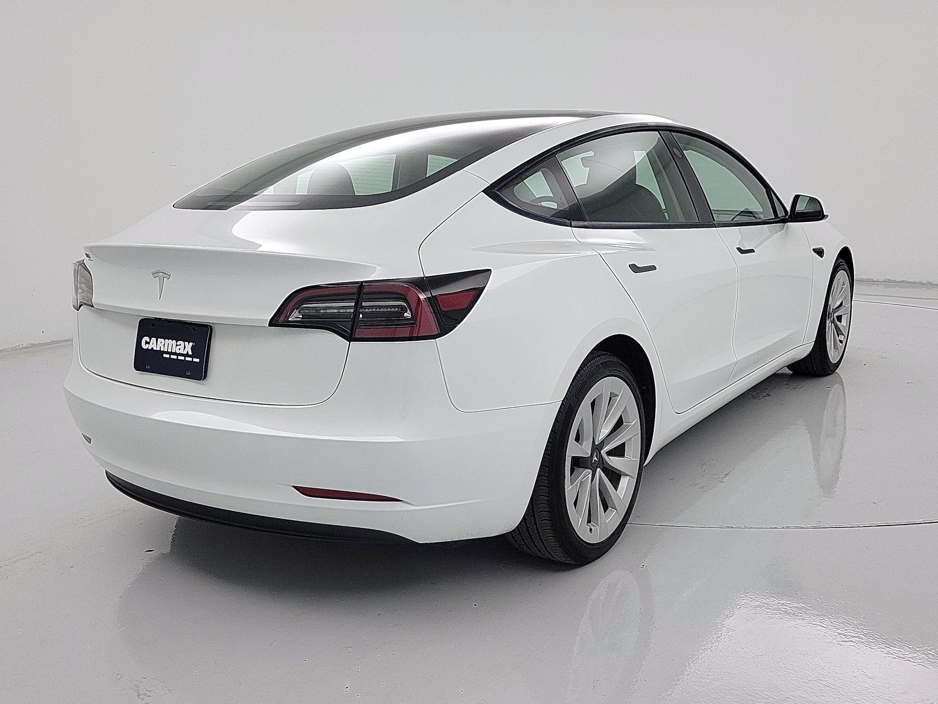 Thumbnail: 2023 Tesla Model 3 - 5