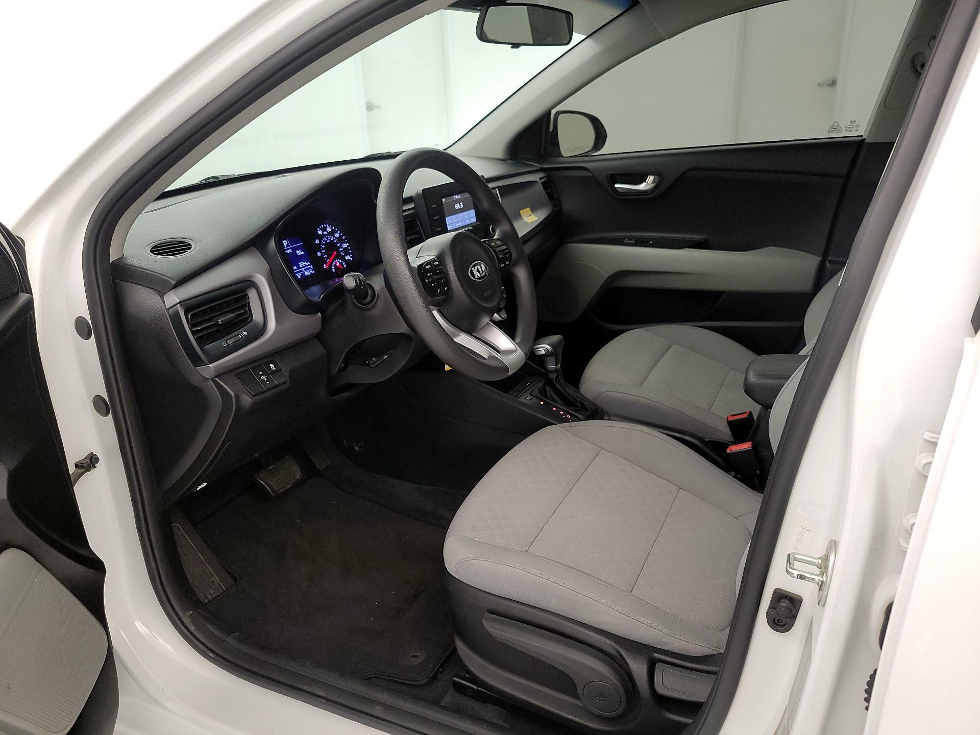 Thumbnail: 2018 Kia Rio5 - 9