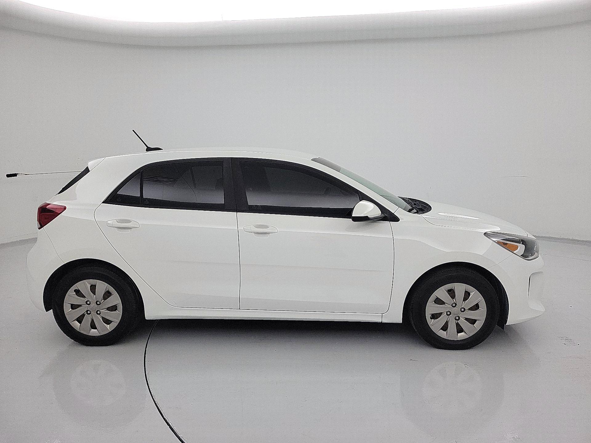Thumbnail: 2018 Kia Rio5 - 4