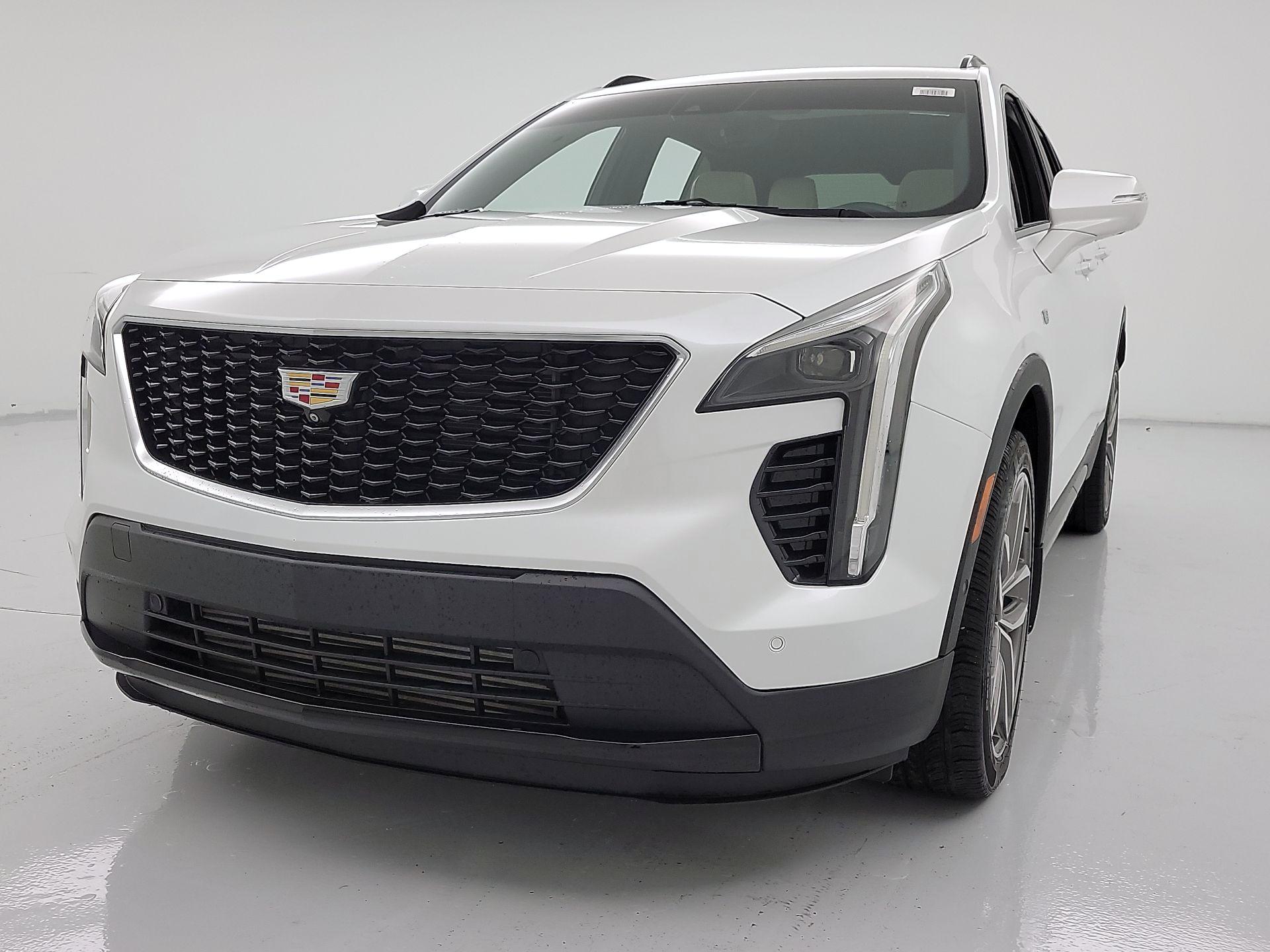 Thumbnail: 2020 Cadillac XT4 - 3