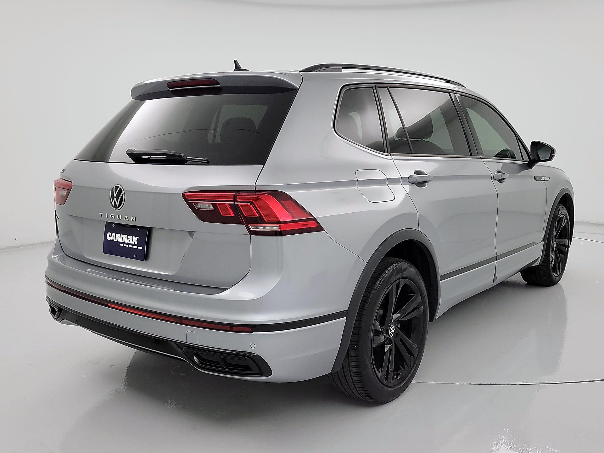 Thumbnail: 2023 Volkswagen Tiguan - 5