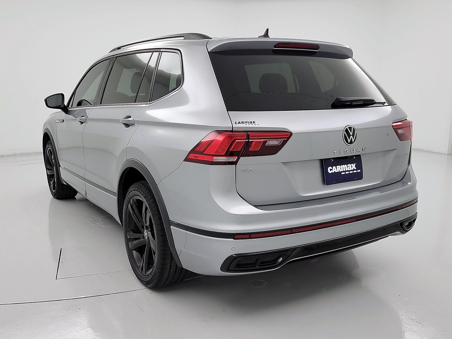 Thumbnail: 2023 Volkswagen Tiguan - 7