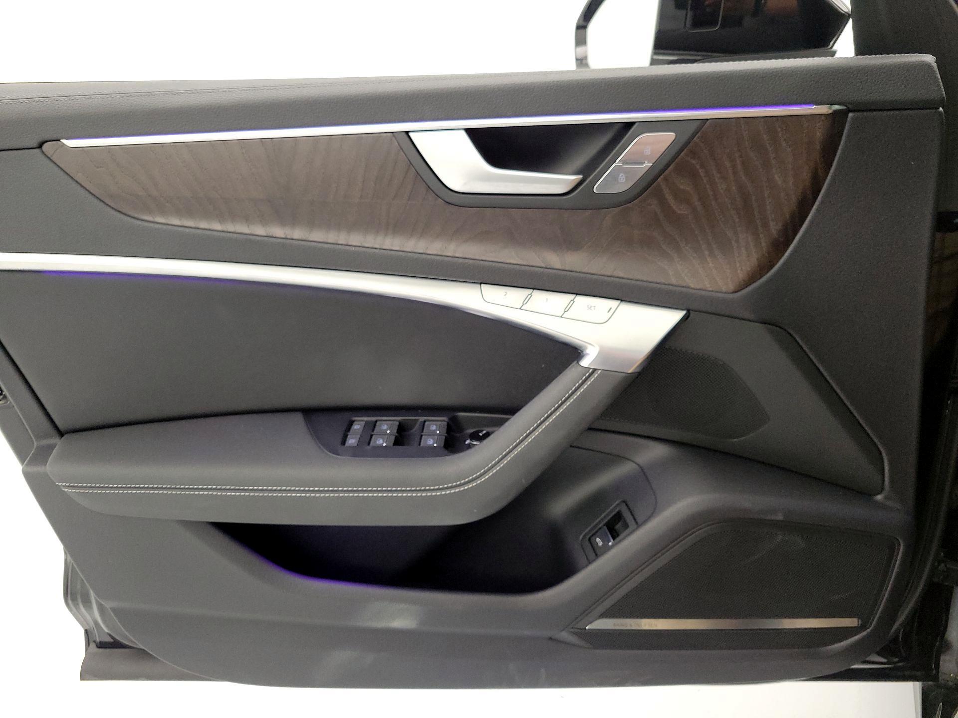 Thumbnail: 2019 Audi A6 - 10