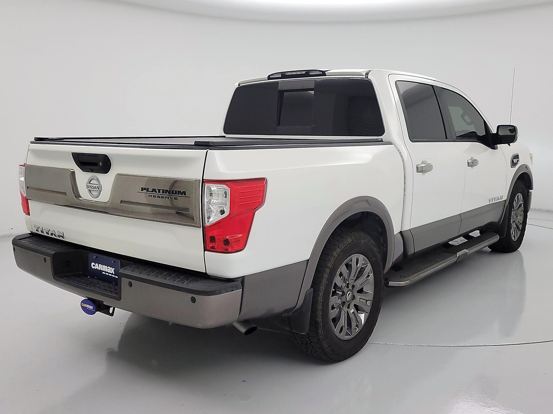 Thumbnail: 2017 Nissan Titan - 5
