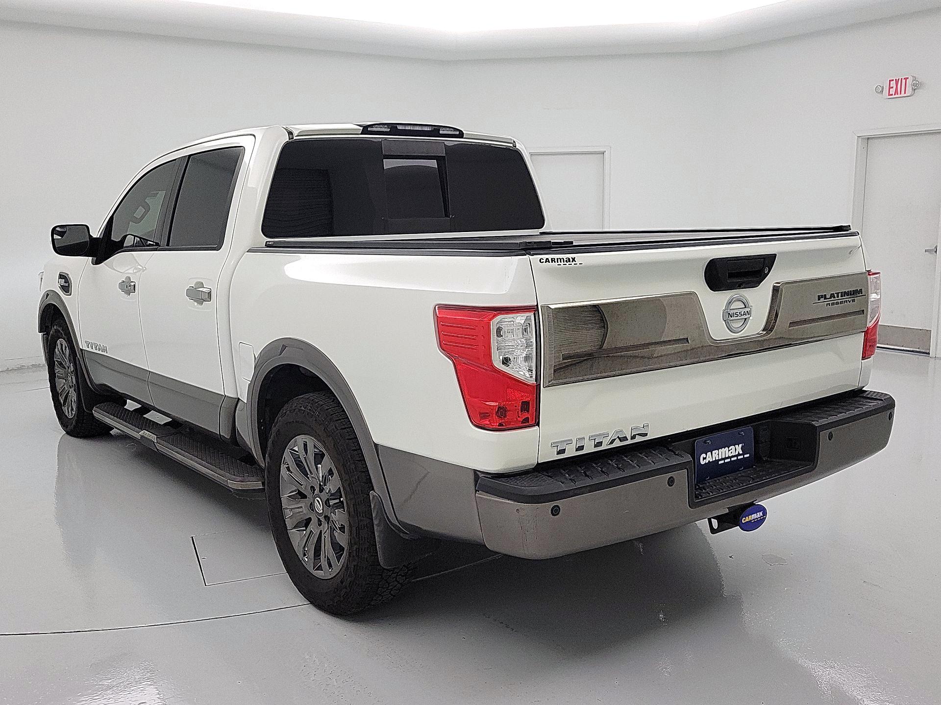 Thumbnail: 2017 Nissan Titan - 7