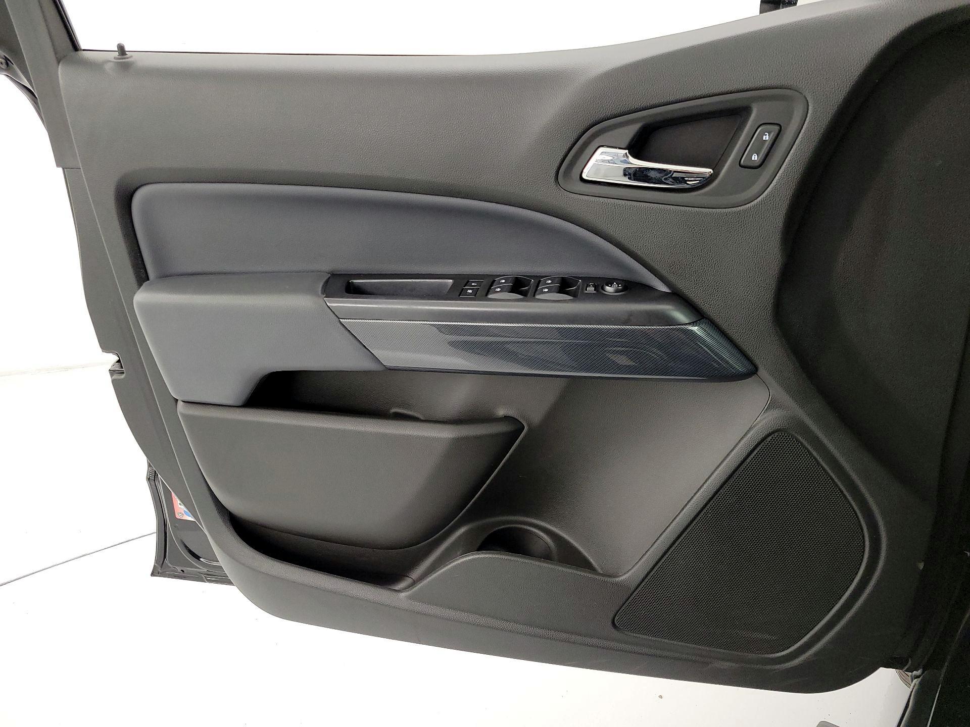 Thumbnail: 2021 Chevrolet Colorado - 12