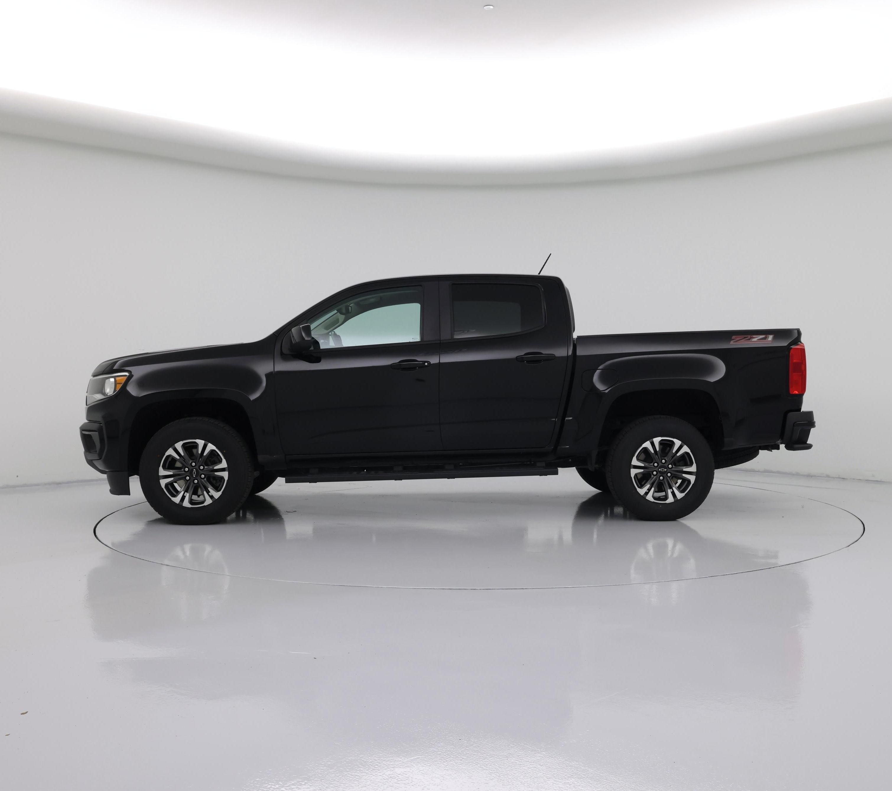 Thumbnail: 2021 Chevrolet Colorado - 3