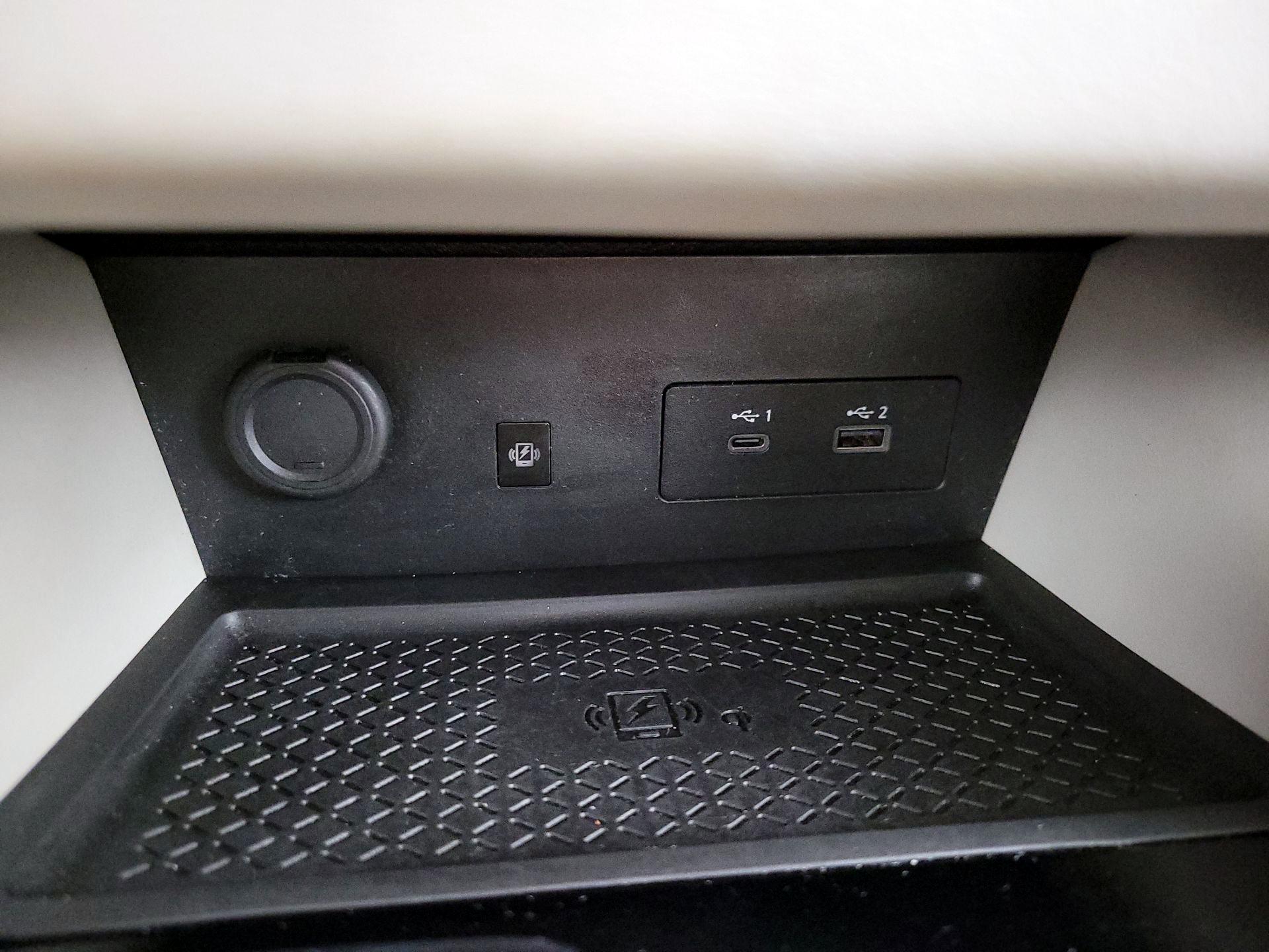 Thumbnail: 2023 Nissan Pathfinder - 17