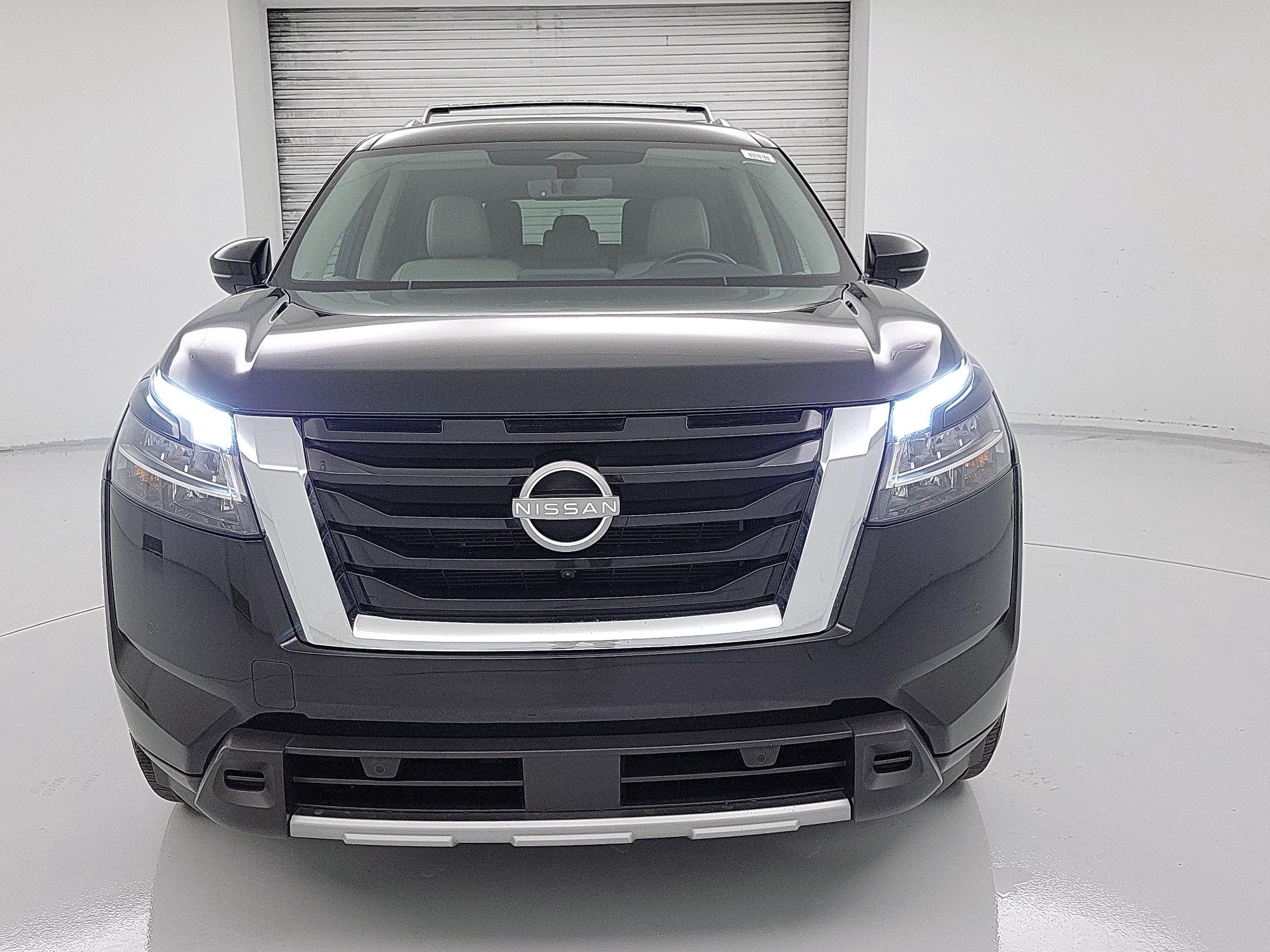 Thumbnail: 2023 Nissan Pathfinder - 2