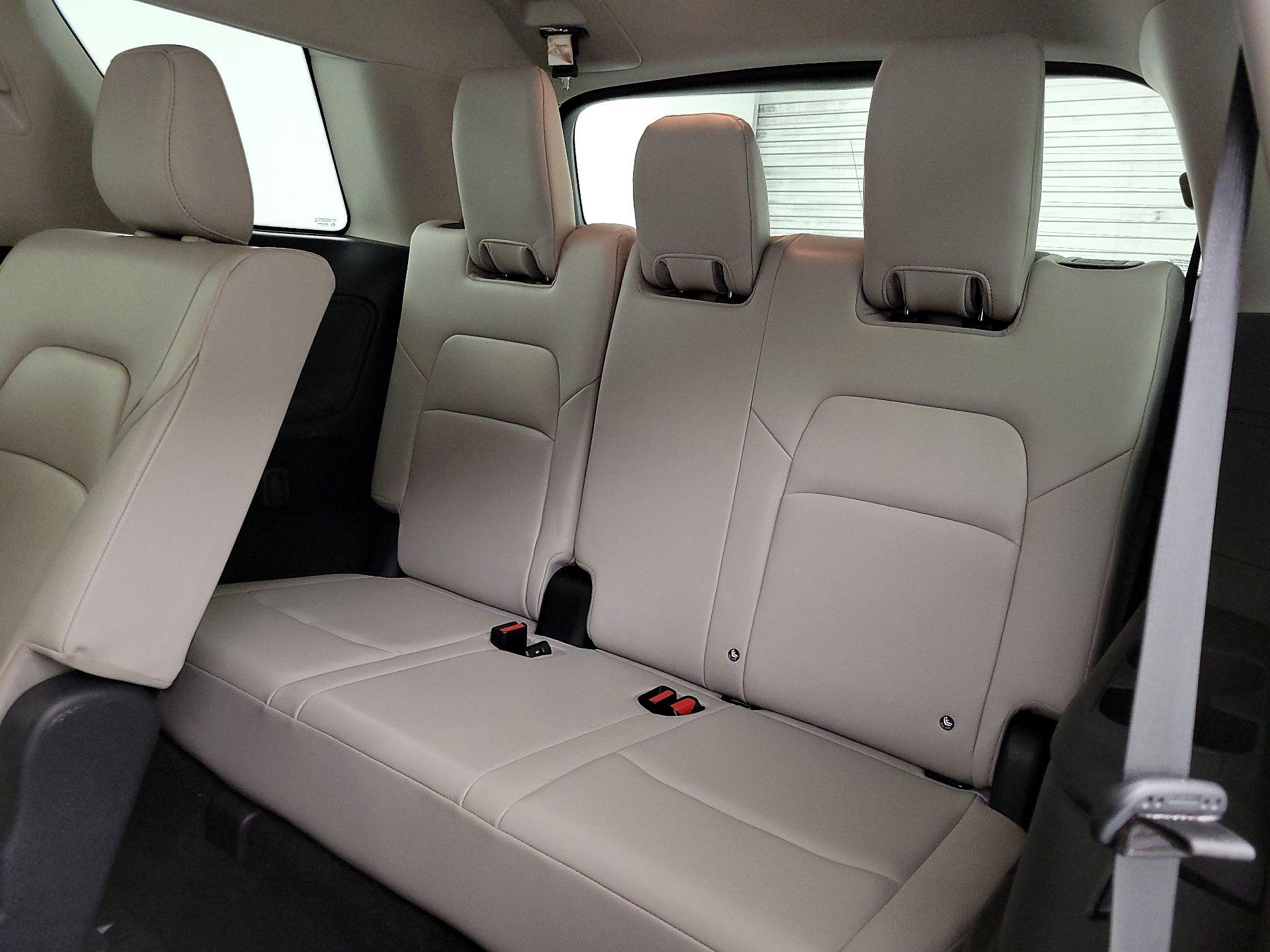 Thumbnail: 2023 Nissan Pathfinder - 19