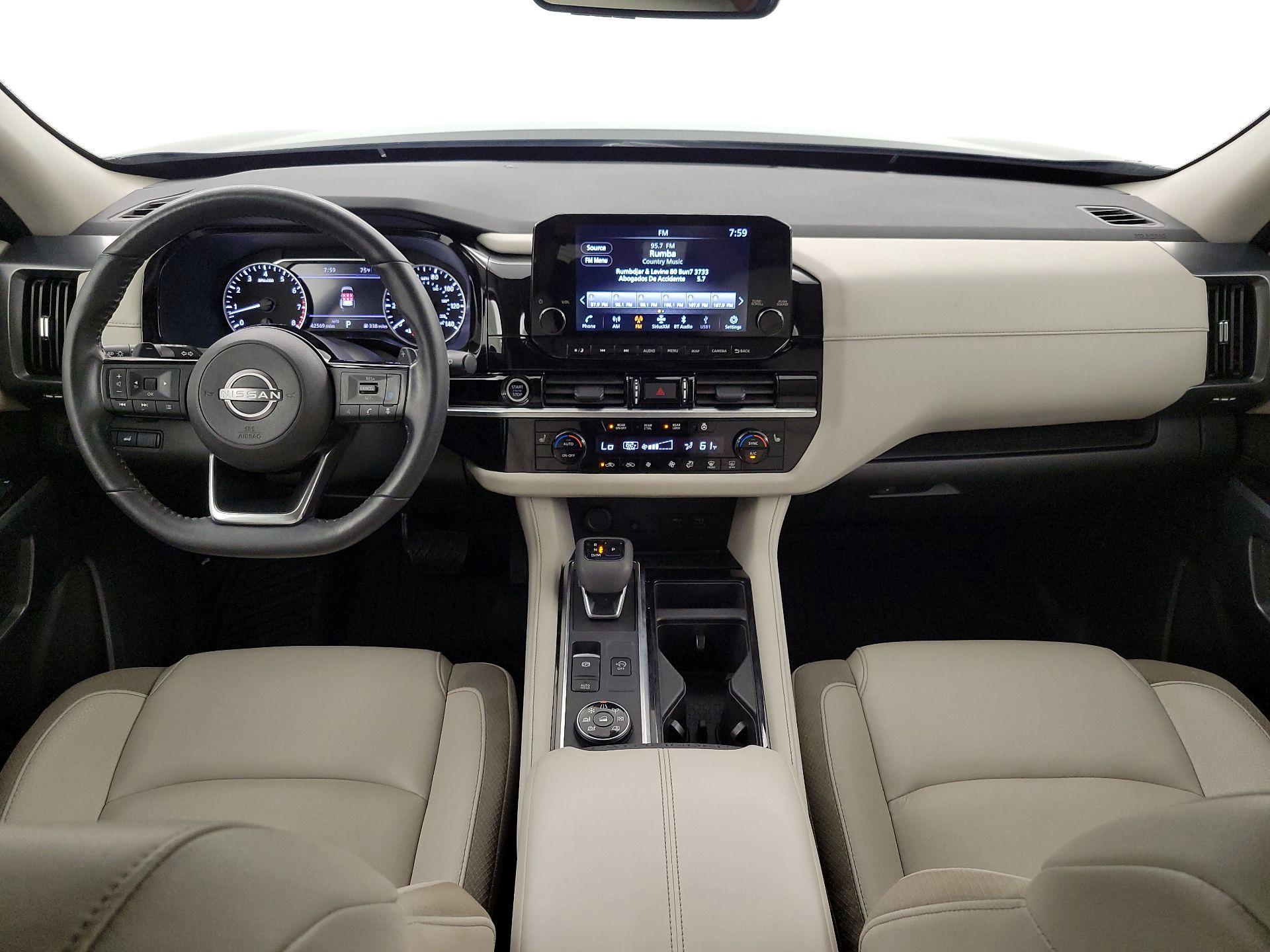 Thumbnail: 2023 Nissan Pathfinder - 8