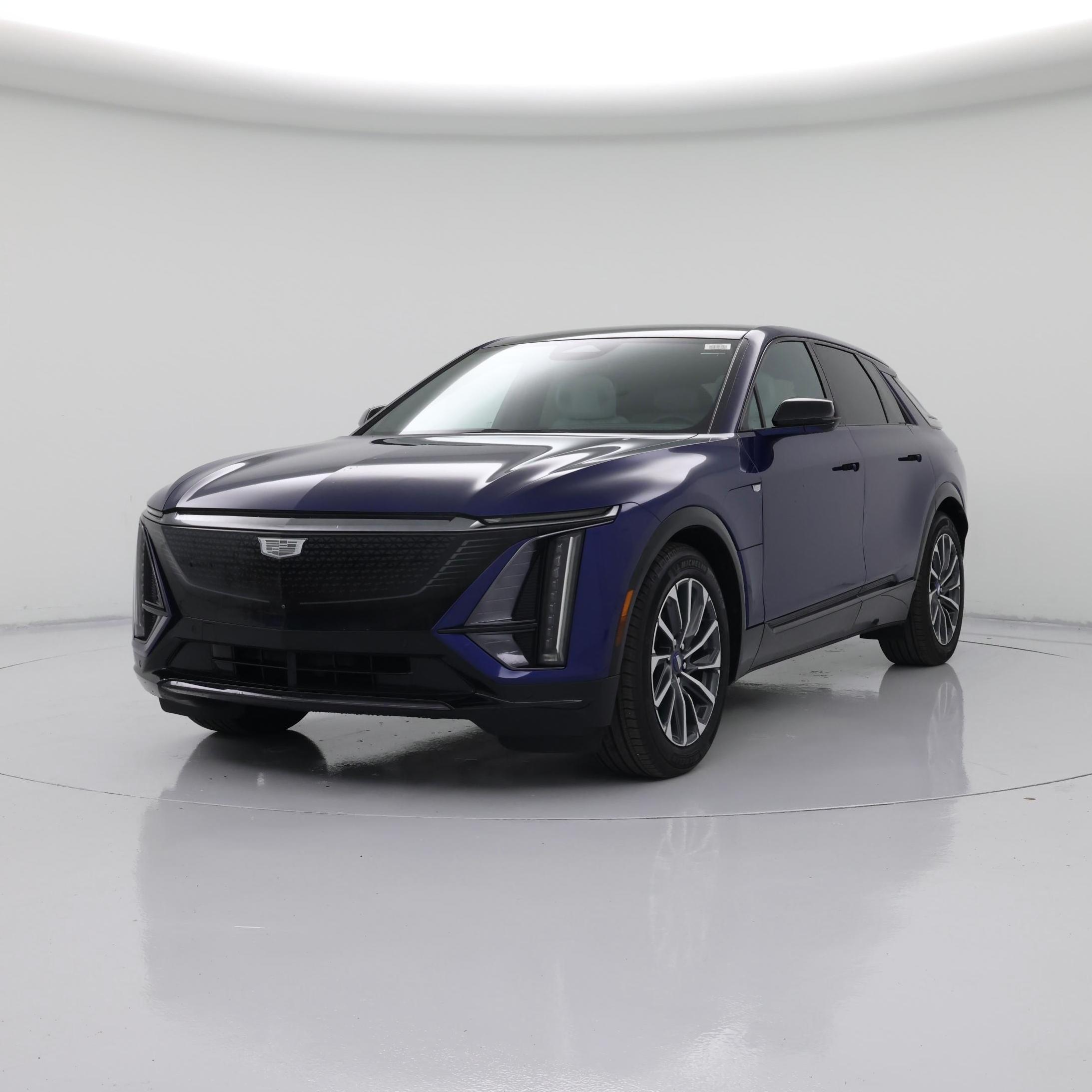 Thumbnail: 2024 Cadillac Lyriq - 4