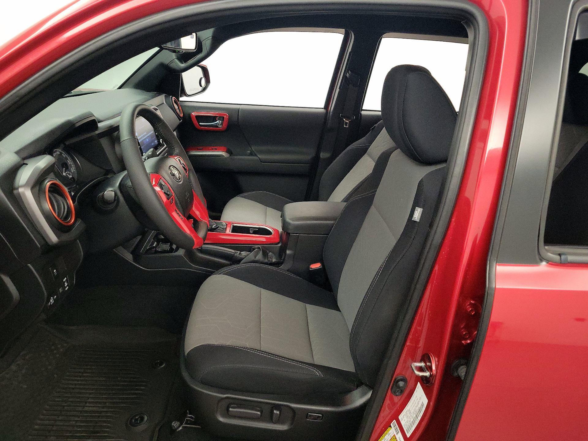 Thumbnail: 2021 Toyota Tacoma - 11
