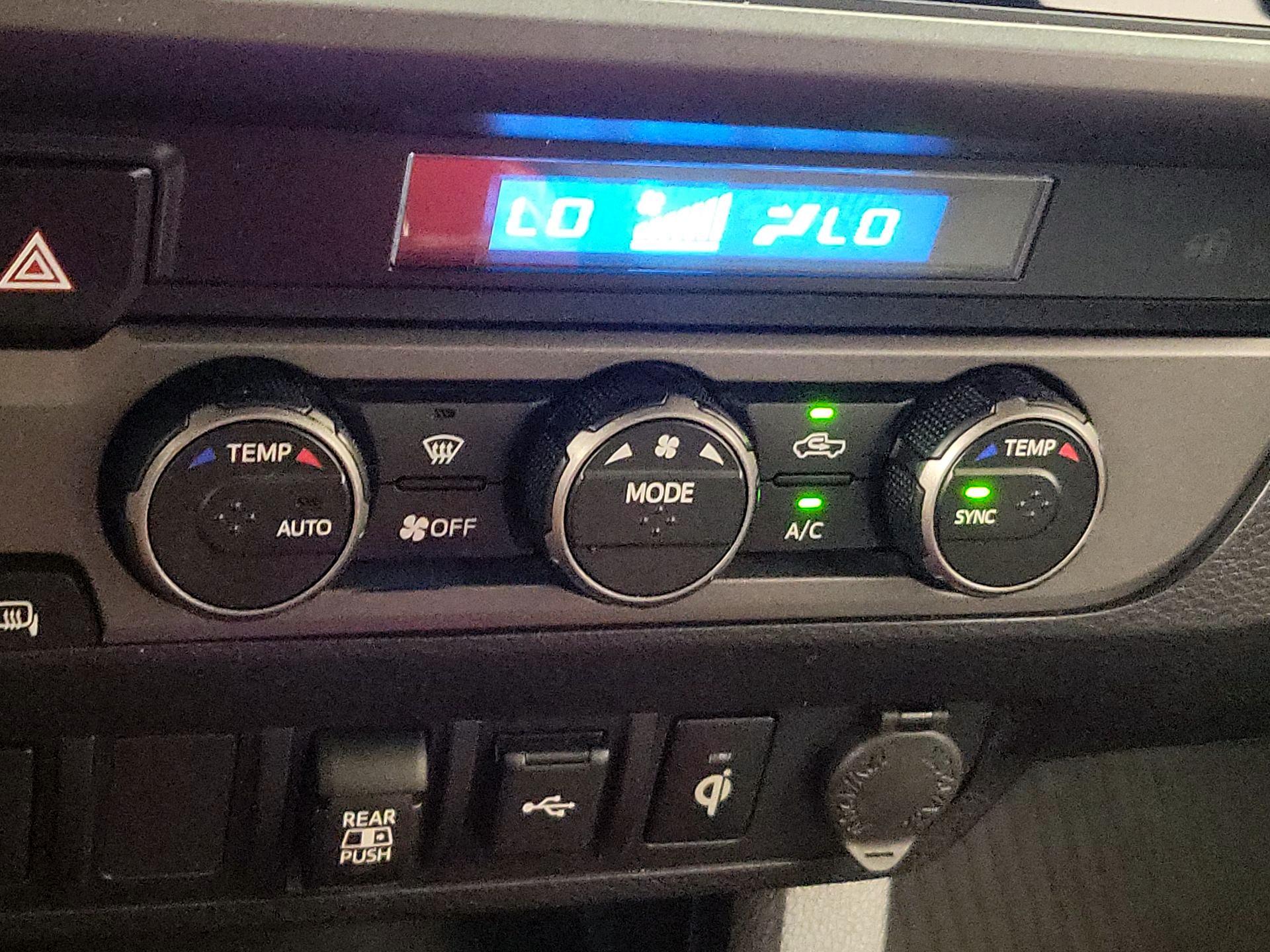 Thumbnail: 2021 Toyota Tacoma - 17