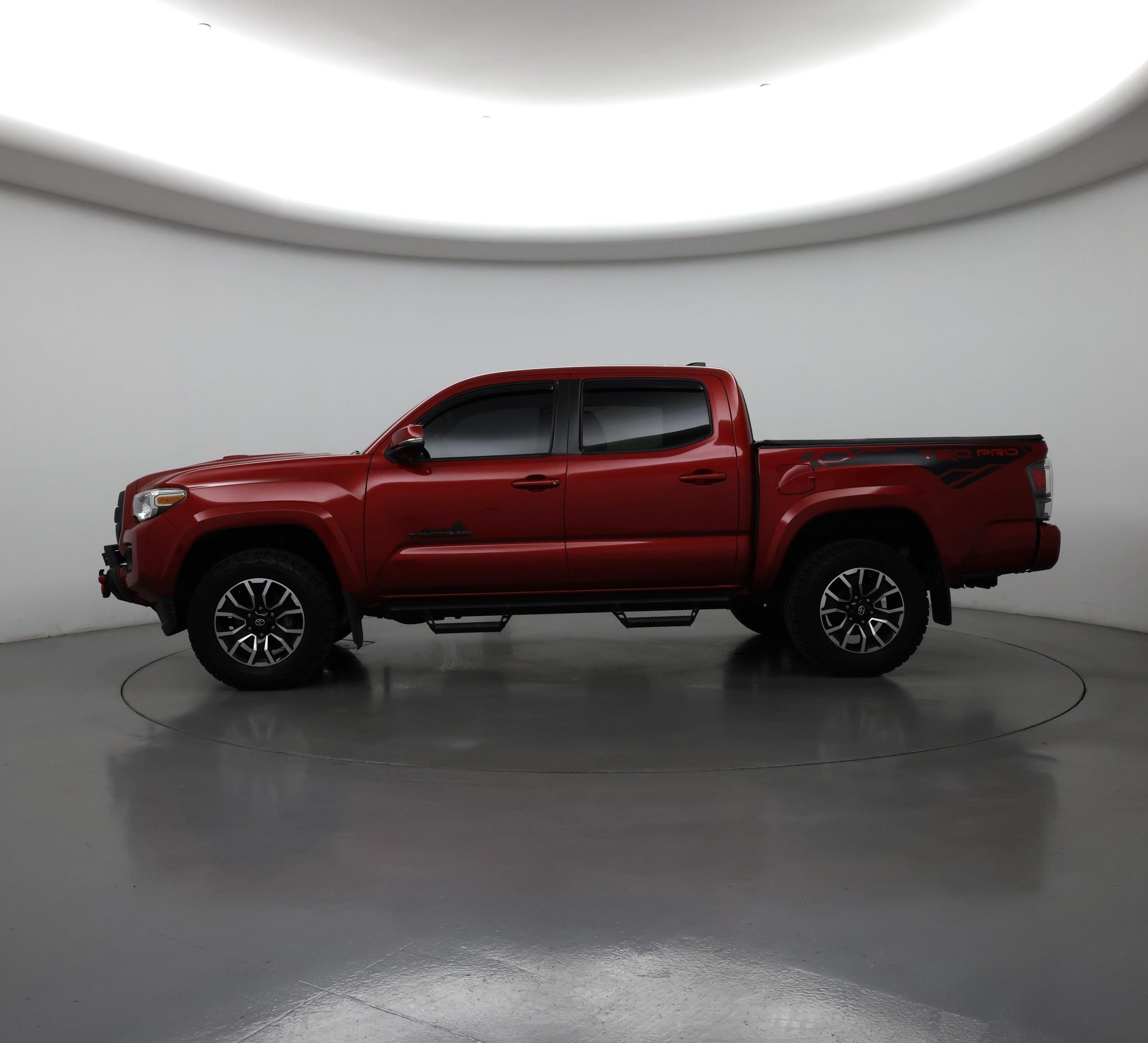 Thumbnail: 2021 Toyota Tacoma - 3
