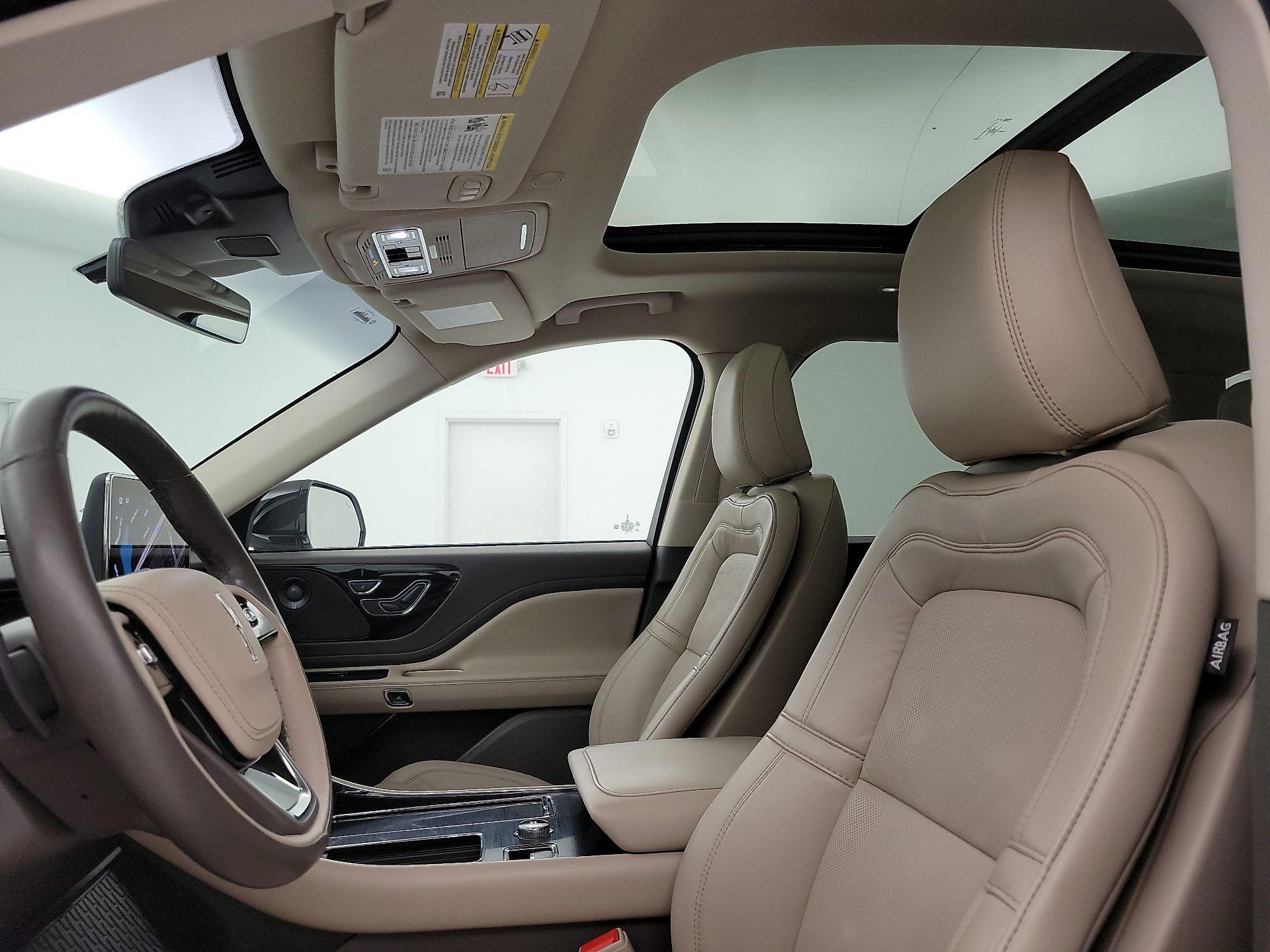 Thumbnail: 2024 Lincoln Aviator - 18