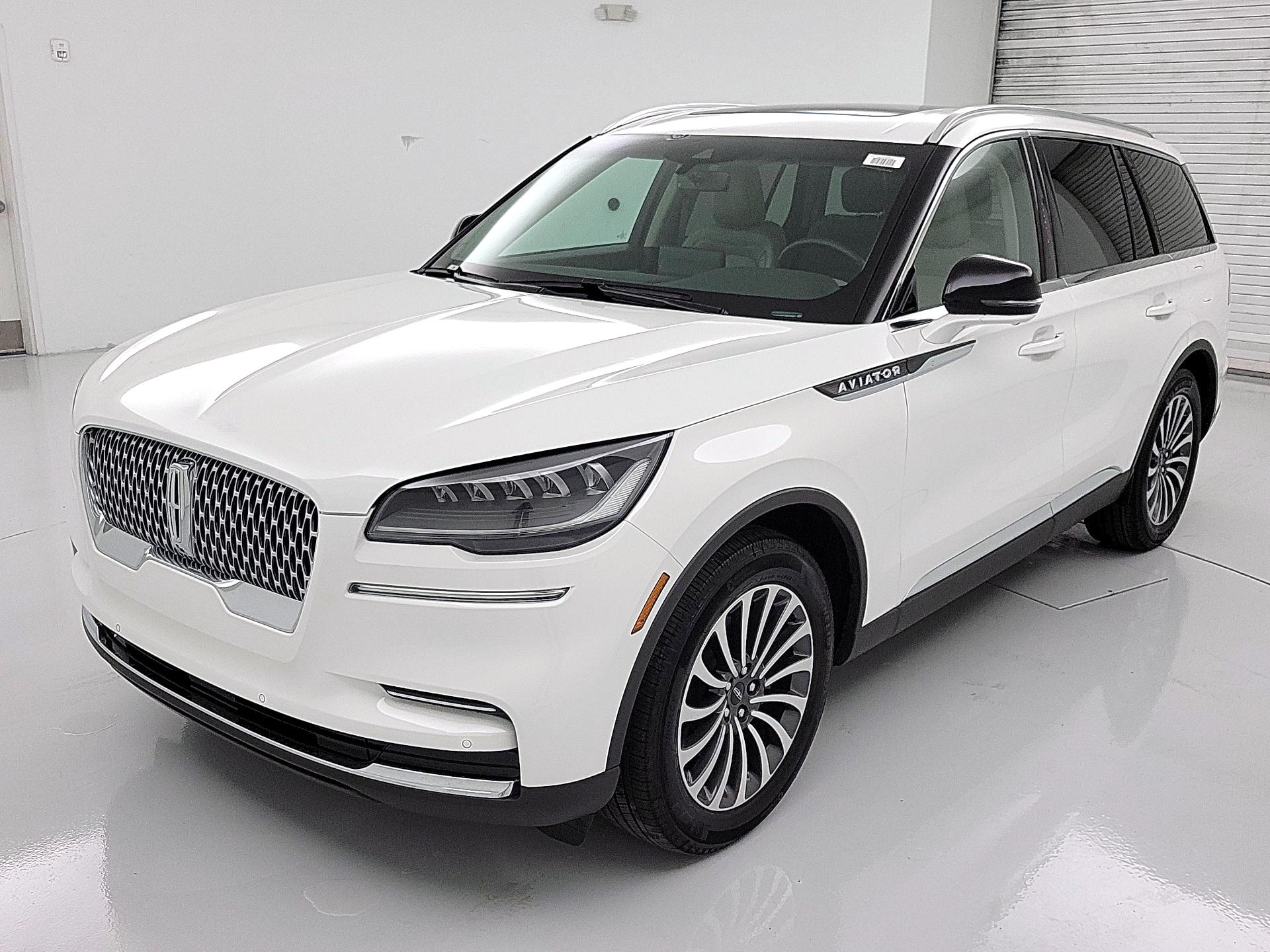 Thumbnail: 2024 Lincoln Aviator - 3