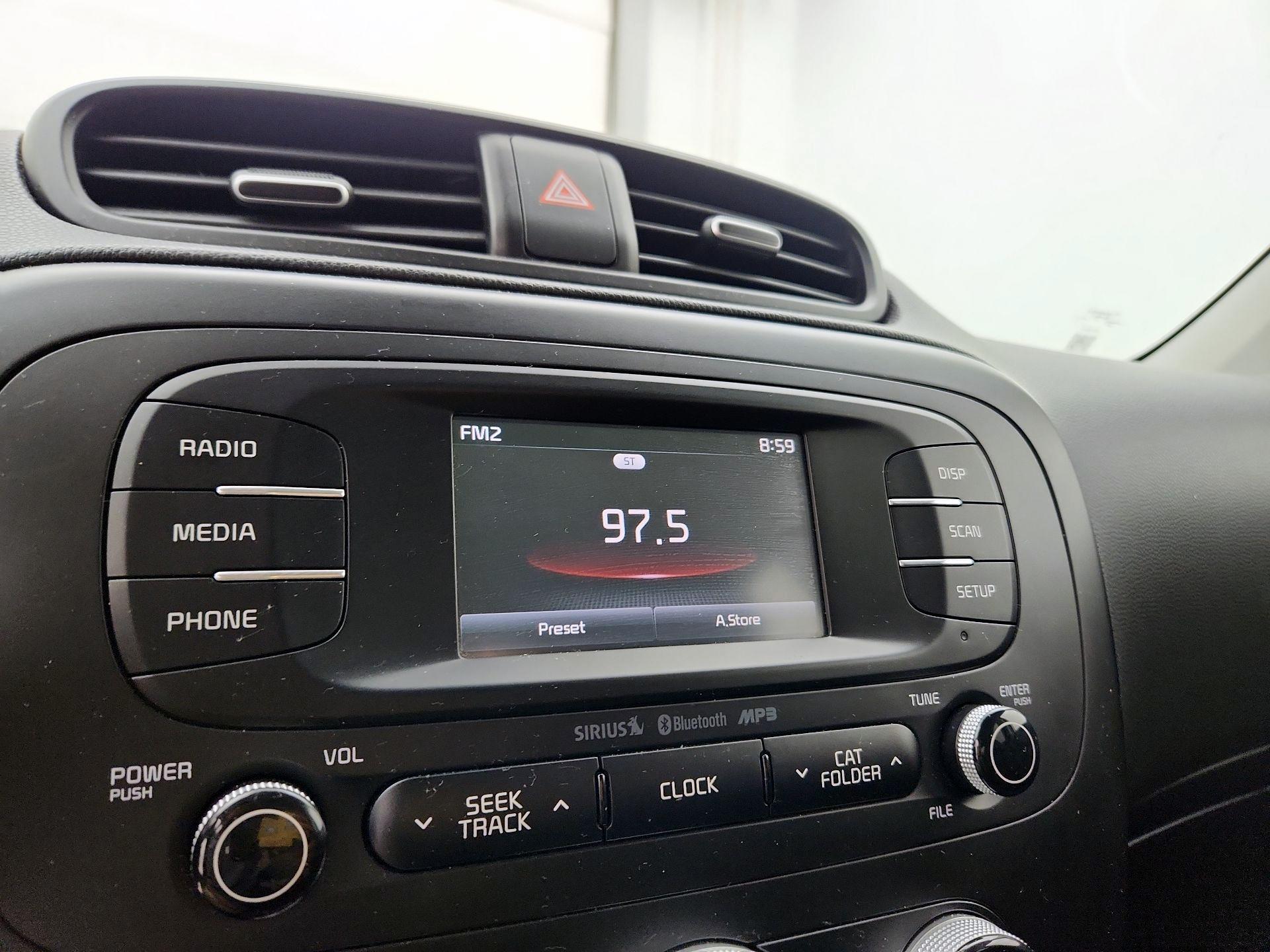 Thumbnail: 2016 Kia Soul - 15