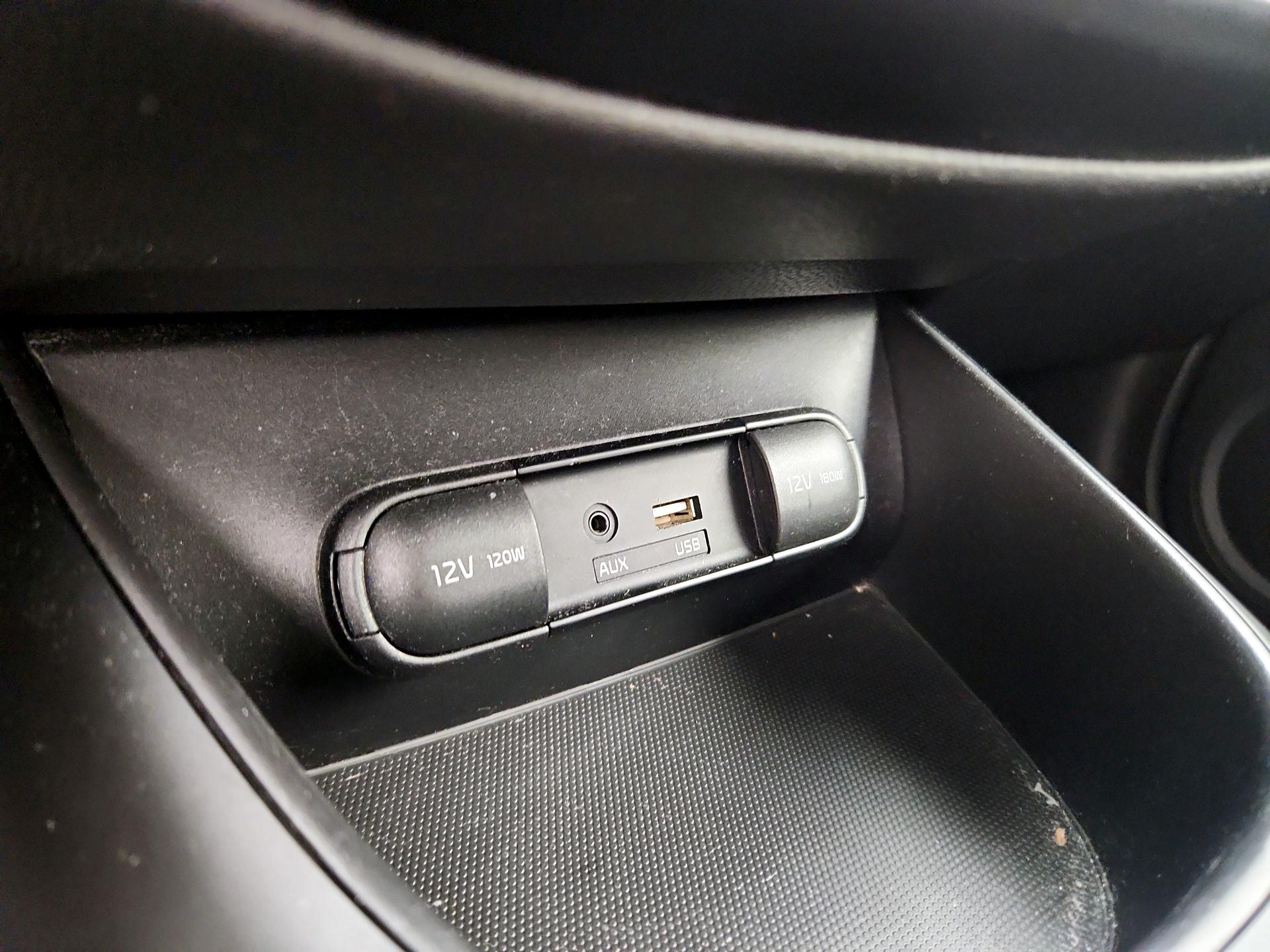 Thumbnail: 2016 Kia Soul - 18