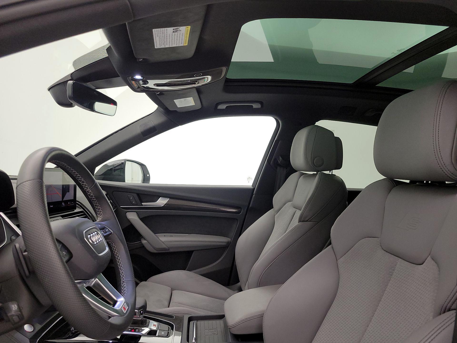 Thumbnail: 2024 Audi SQ5 - 20