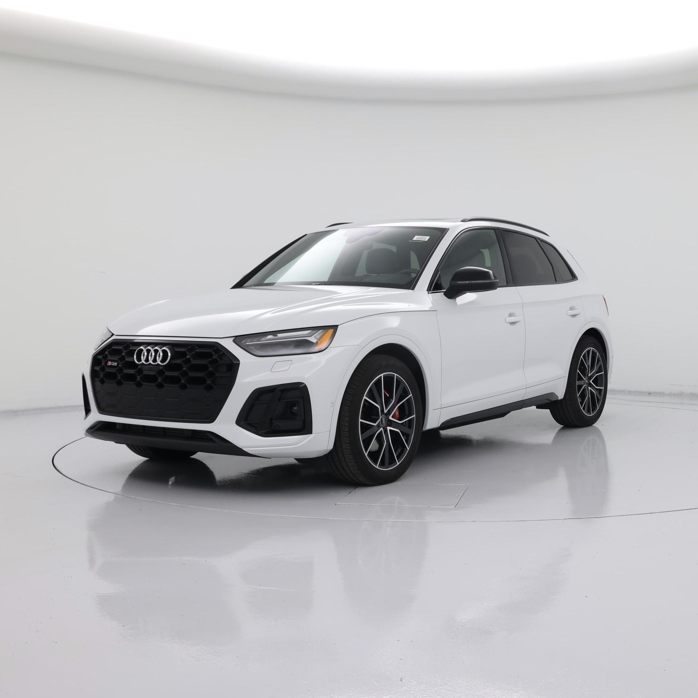 Thumbnail: 2024 Audi SQ5 - 4