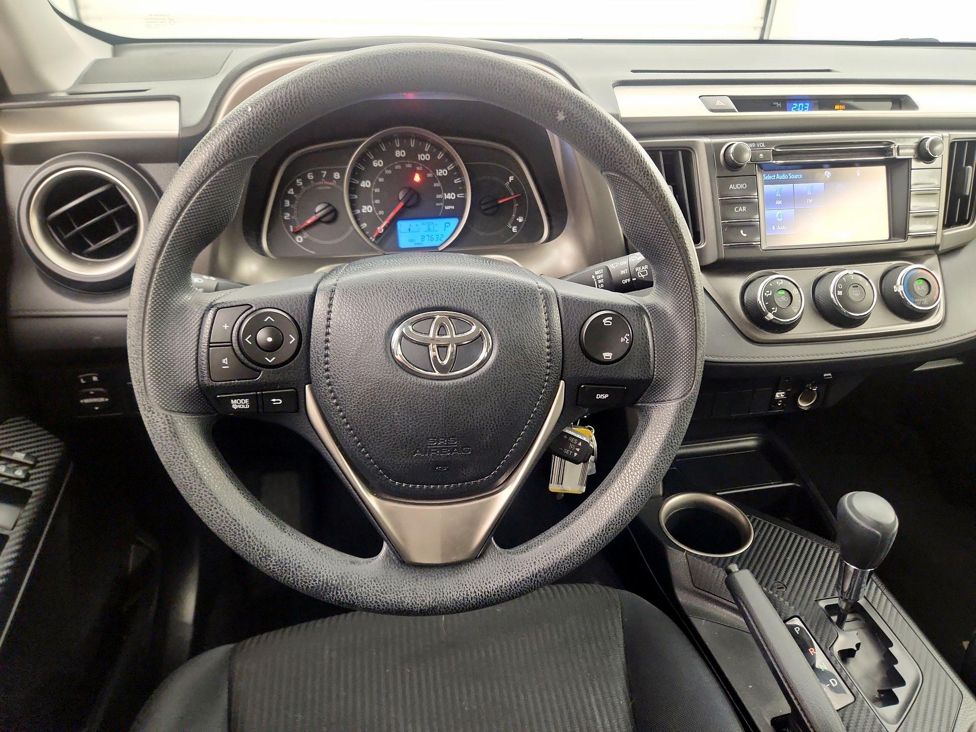 Thumbnail: 2014 Toyota RAV4 - 10