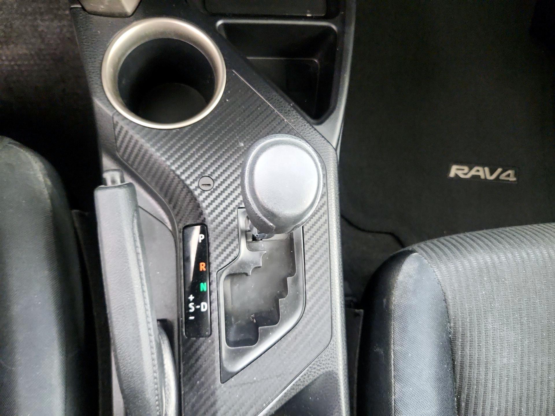 Thumbnail: 2014 Toyota RAV4 - 17