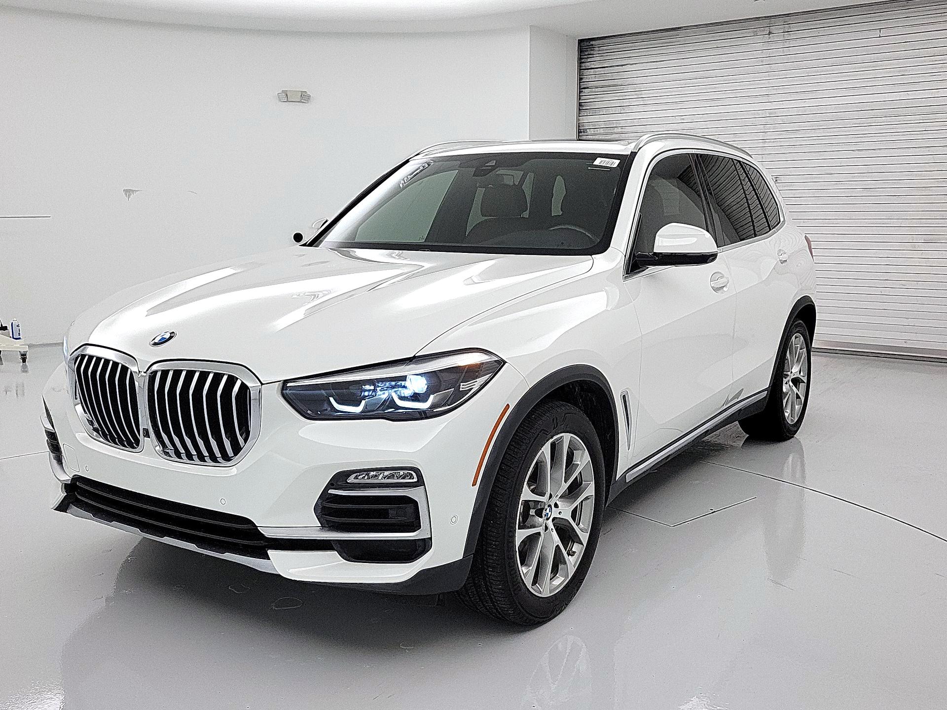 Thumbnail: 2020 BMW X5 - 3