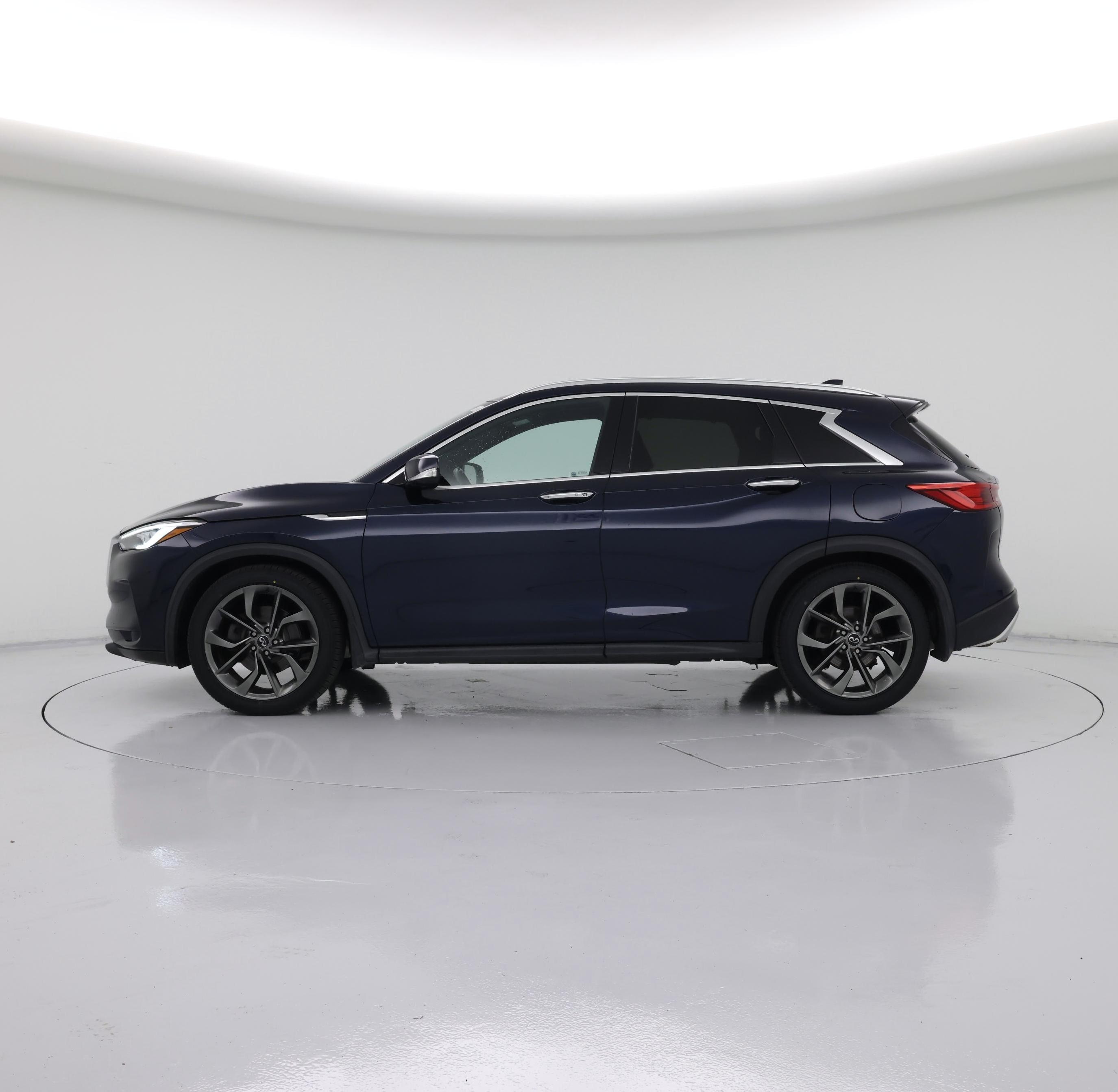 Thumbnail: 2019 INFINITI QX50 - 3