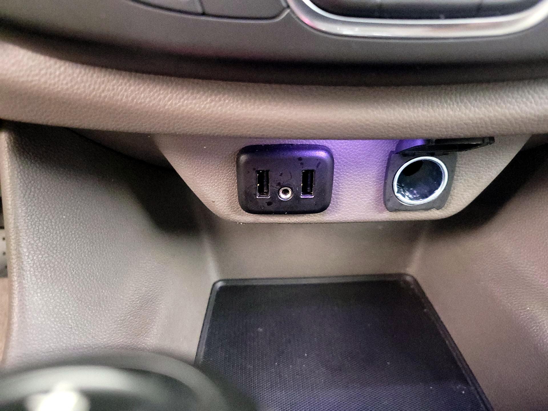 Thumbnail: 2019 Chevrolet Traverse - 16