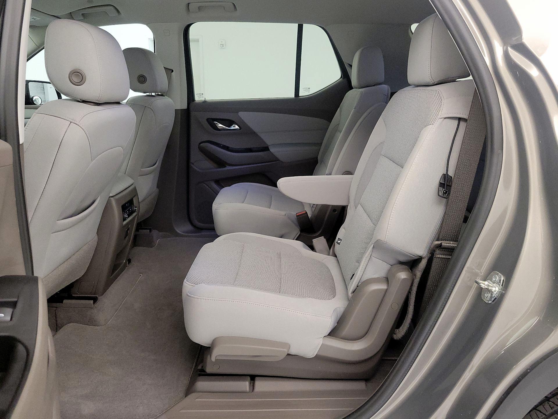 Thumbnail: 2019 Chevrolet Traverse - 17